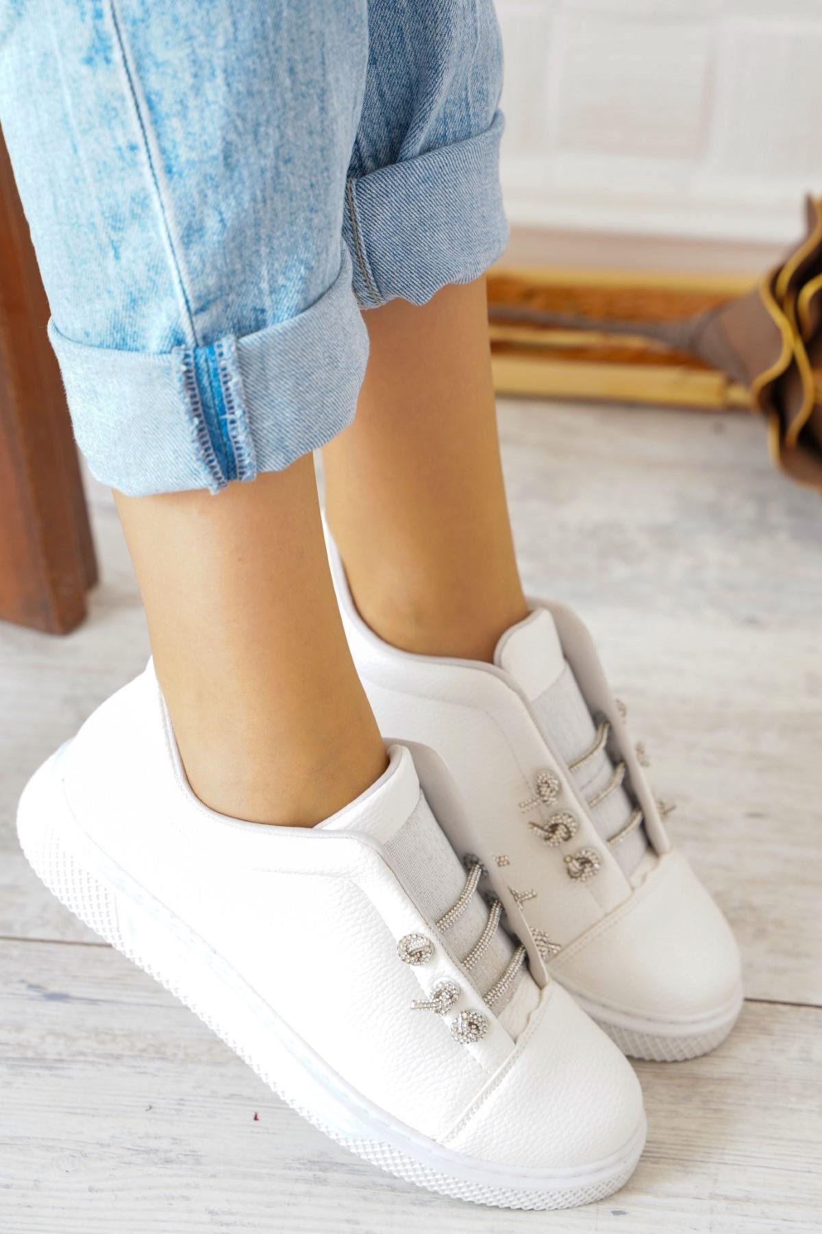 Tereh Taşlı Lastikli Kadın Spor Ayakkabı Beyaz Cilt
