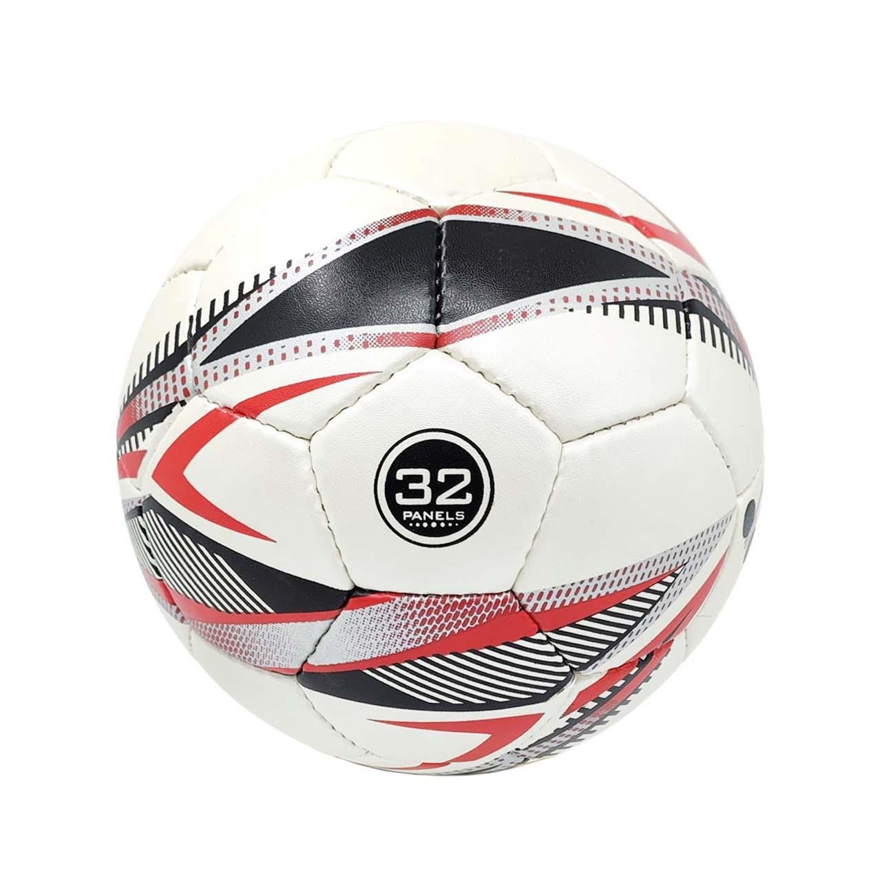 Diadora 4060240 Pass Futbol Topu K rm z Beyaz