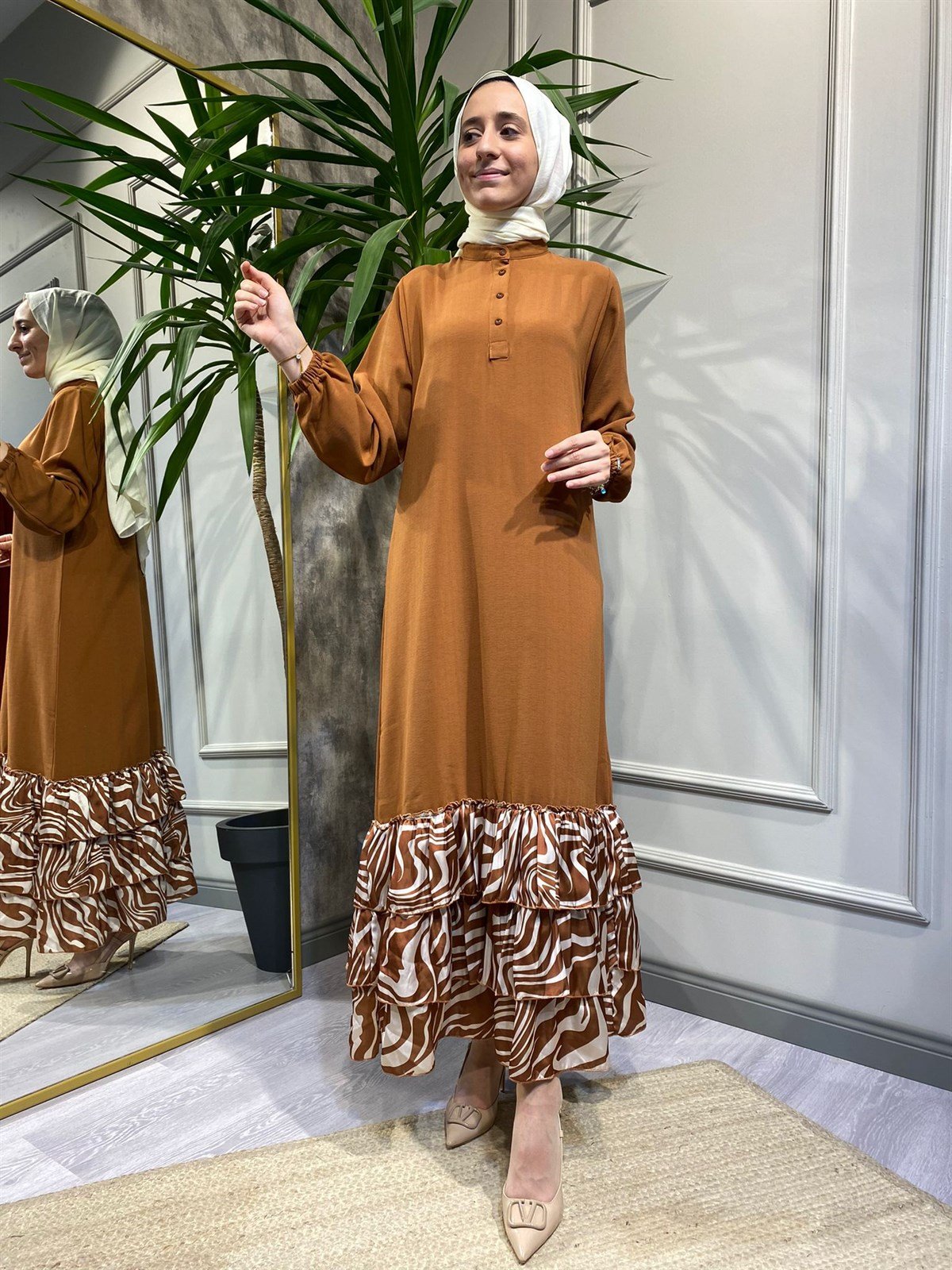 İnvee Eteği Fırfırlı Desenli Elbise Kahve 6807 - Babil Butik