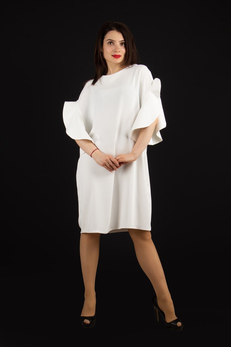 White dress with big sleeves sales