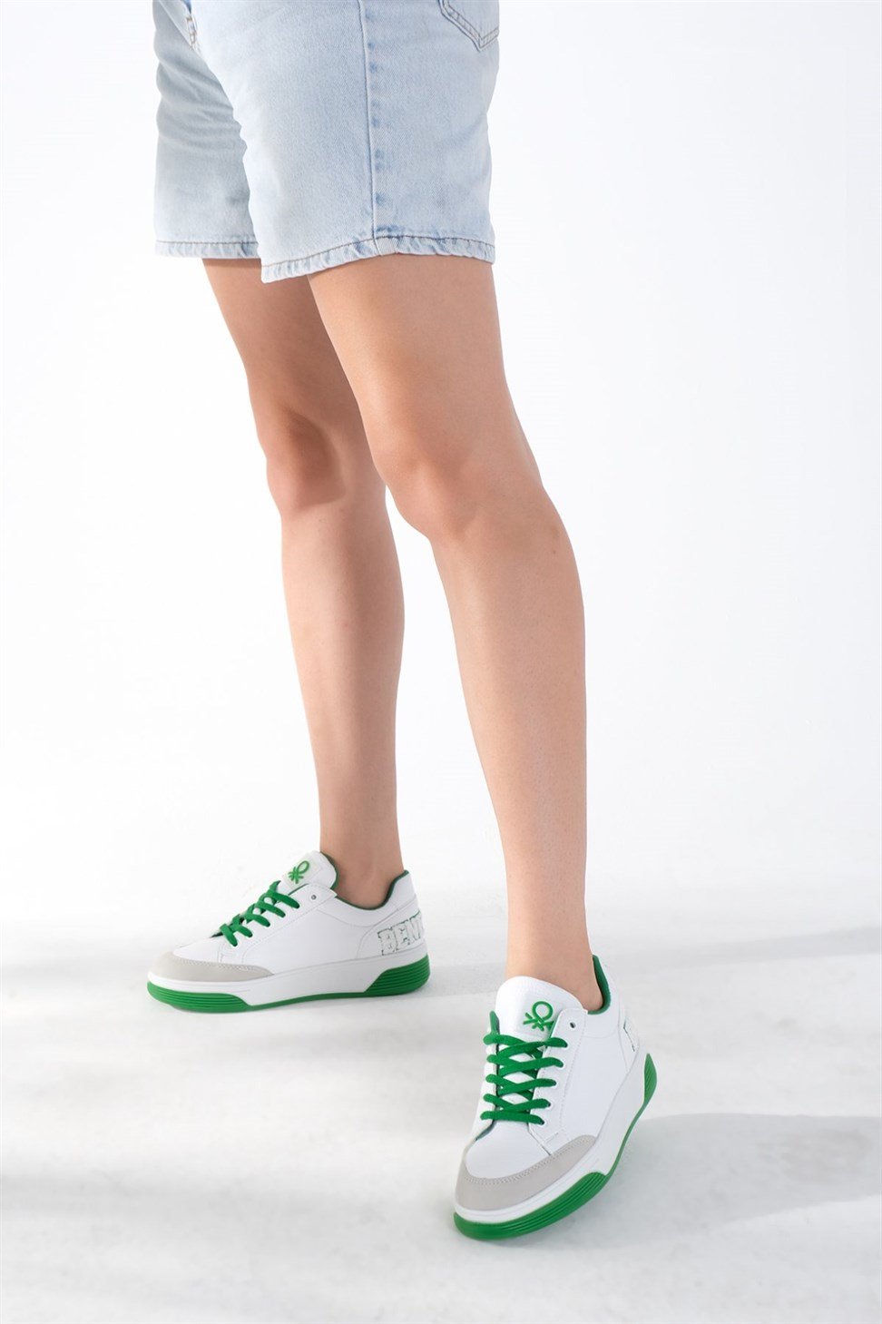 Kadın Arkası Yazılı Bağcıklı Spor Ayakkabı YEŞİL/BEYAZ