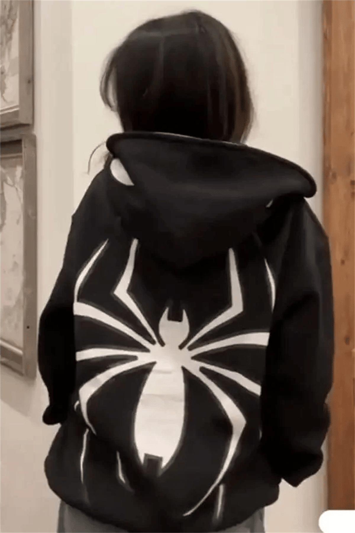 Siyah Kapüşonlu Sırt Baskılı Spiderman Hırka | Charmé Butik