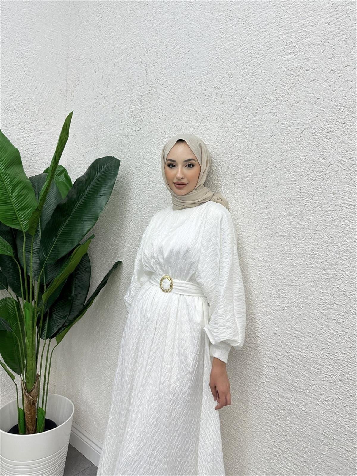 Lore Yarasa Kol Detaylı Elbise-Beyaz
