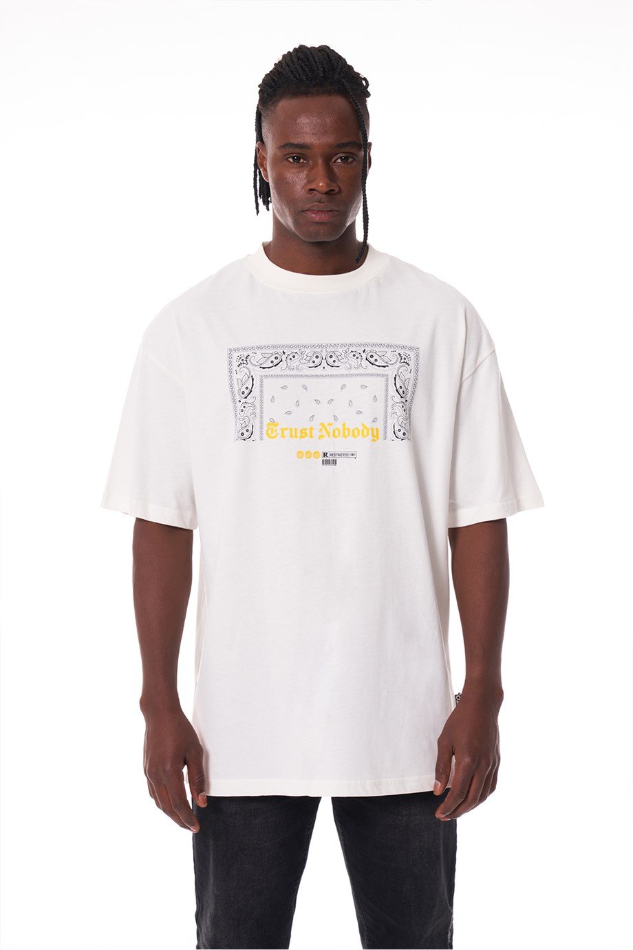 Trust Nobody White T-shirt - Ghetto off Limits