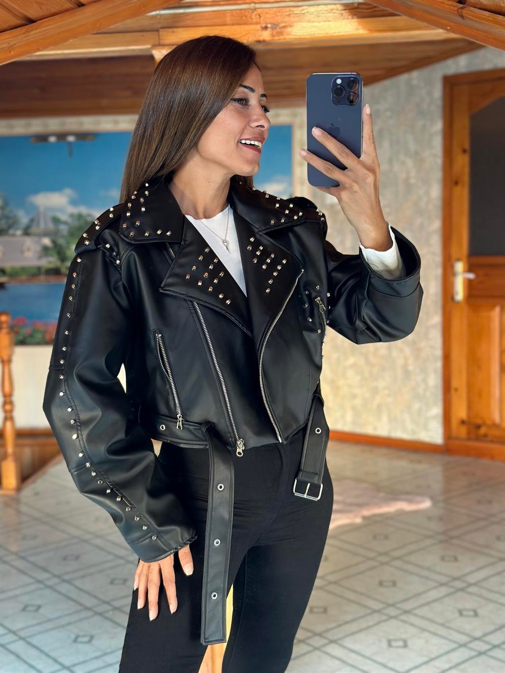 Siyah Çakımlı Motorcu Fermuarlı Kadın Deri Ceket