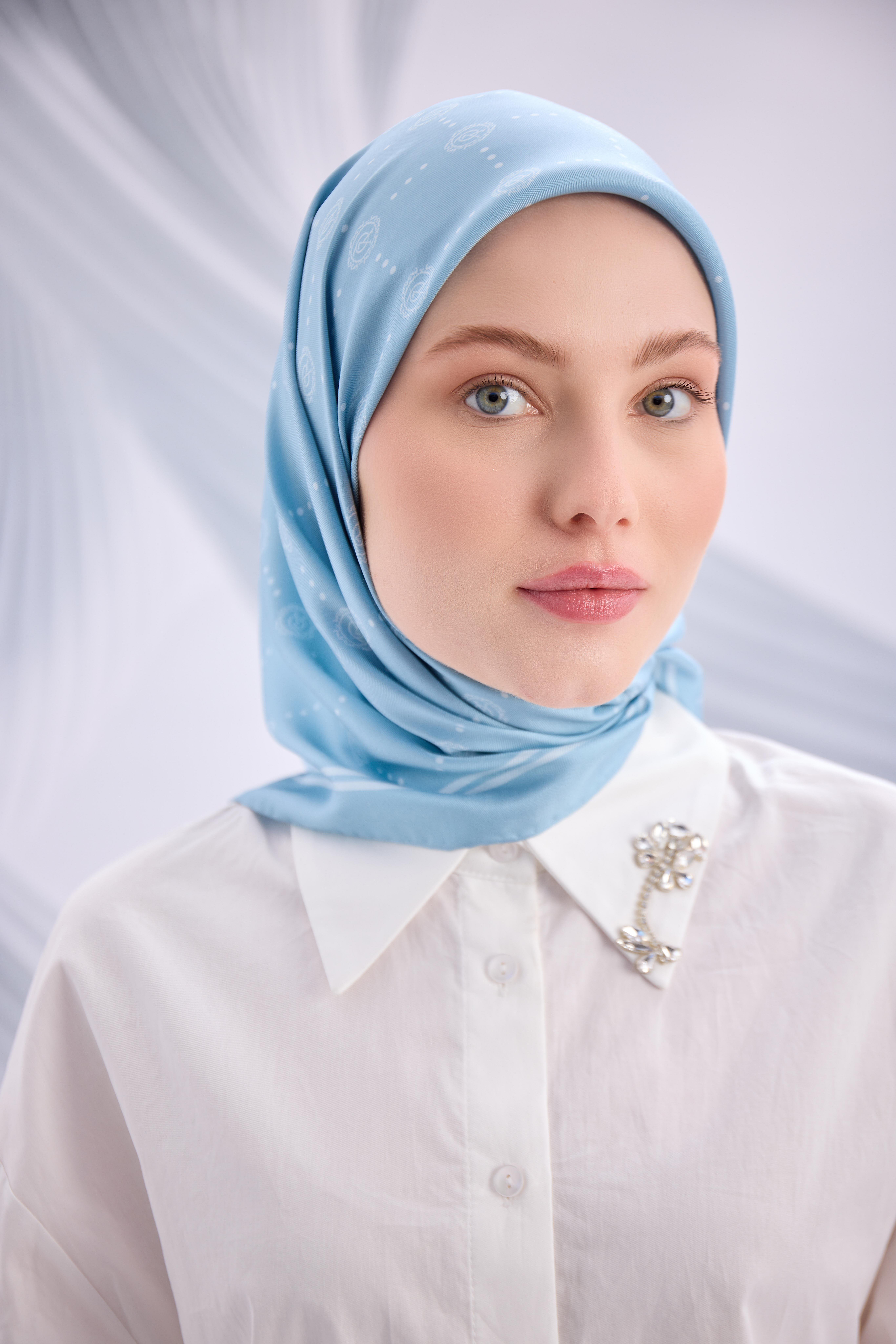 BEBE MAVİSİ TWİLL İPEK MONOGRAM EŞARP-YQ01003