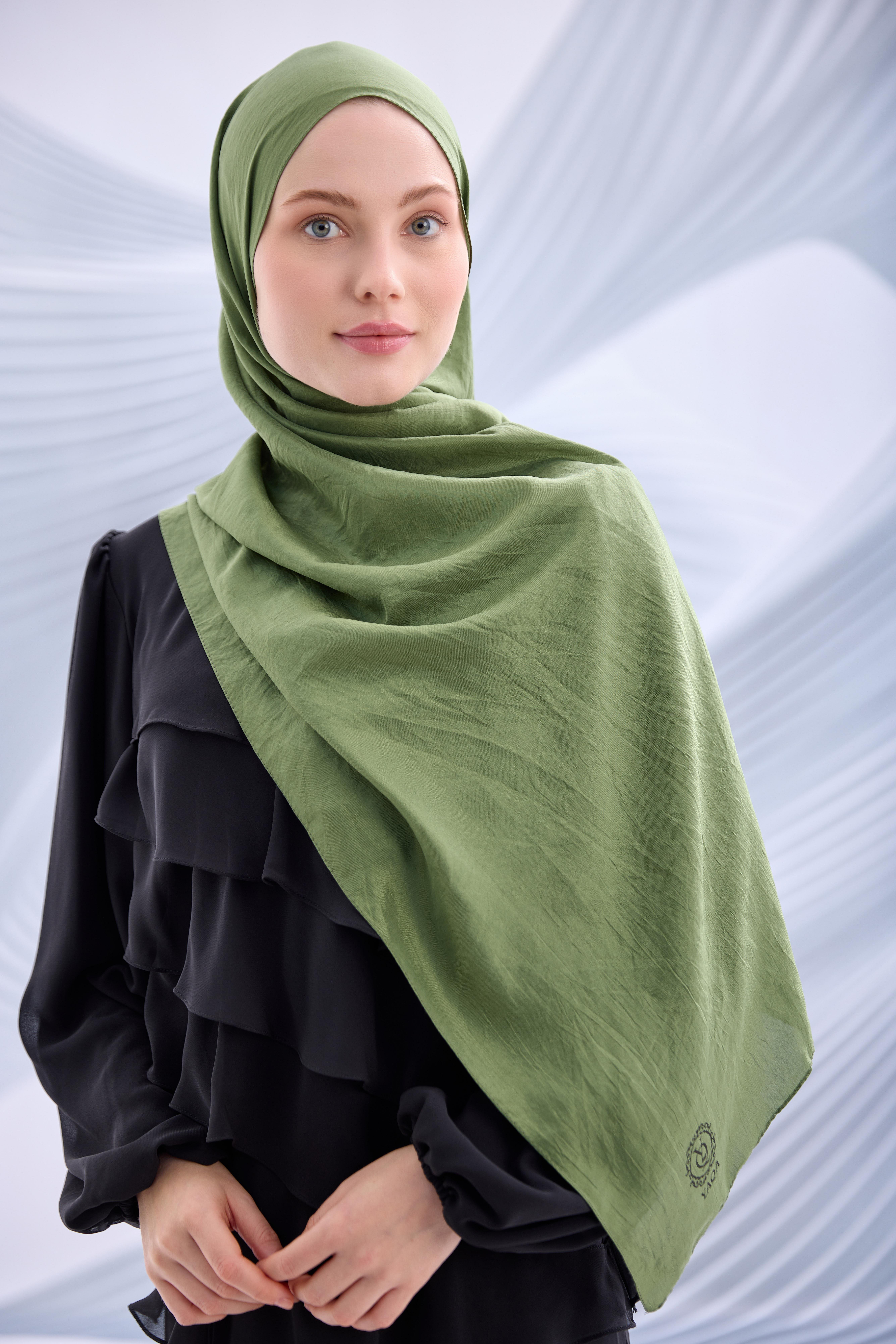ÇAĞLA YEŞİL VUAL ŞAL-YQ030004