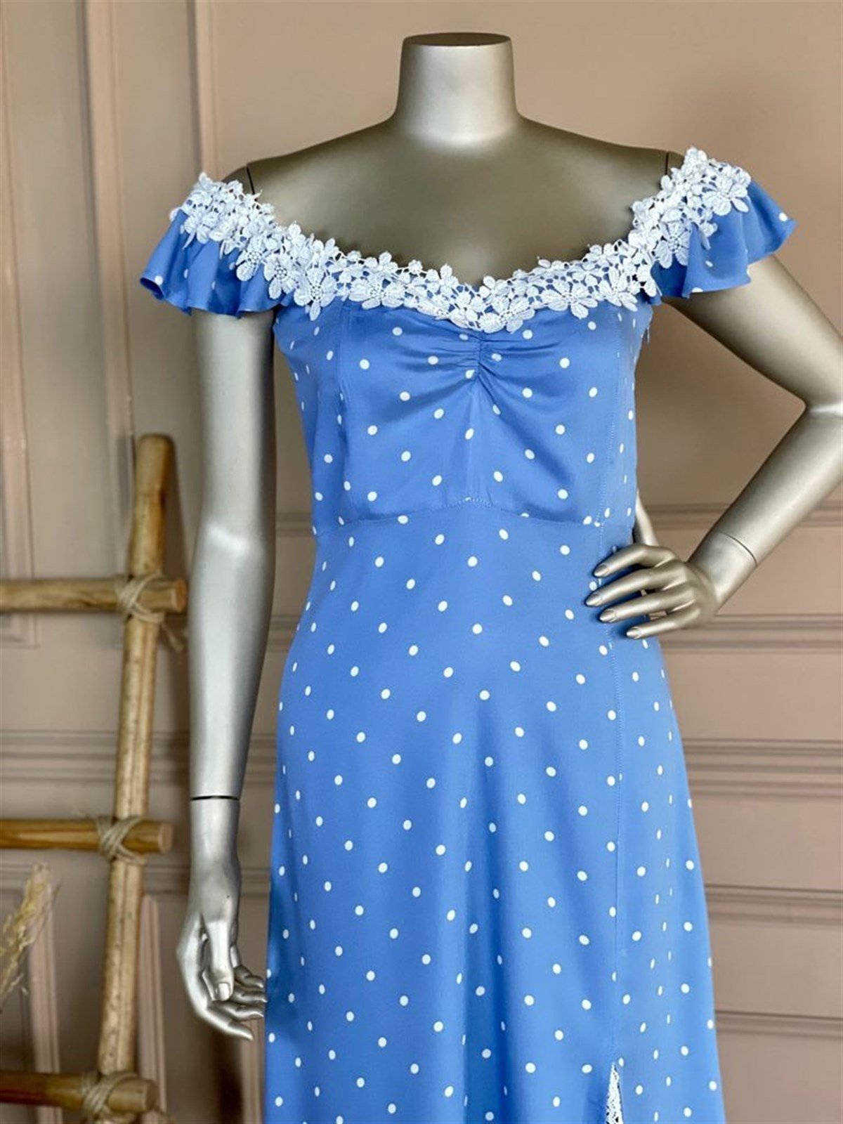 Güpürlü Fransız Model Elbise (Mavi) 199,99 ₺