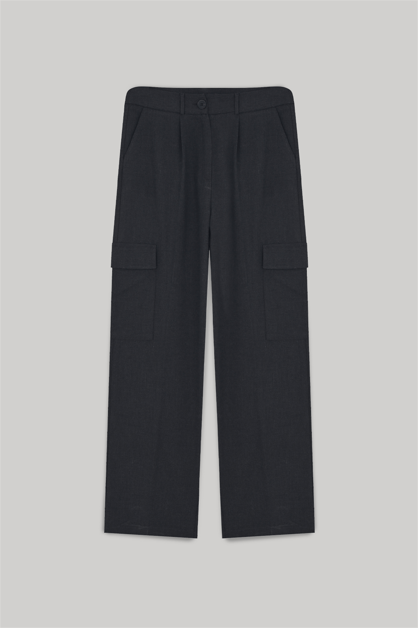 Anthracite Cargo Pocket Boyfriend Pants | Suud Collection