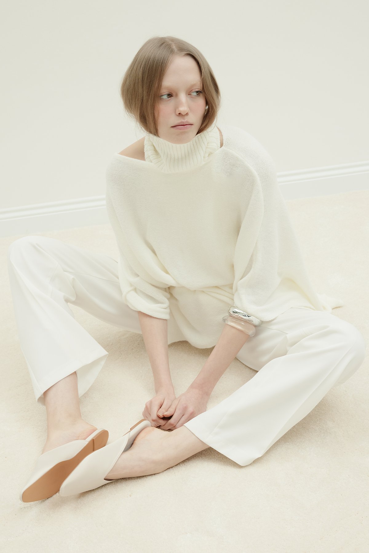hyeon ted cape ホワイト　サイズS Ecru Oversize Knit Cape | Suud Collection