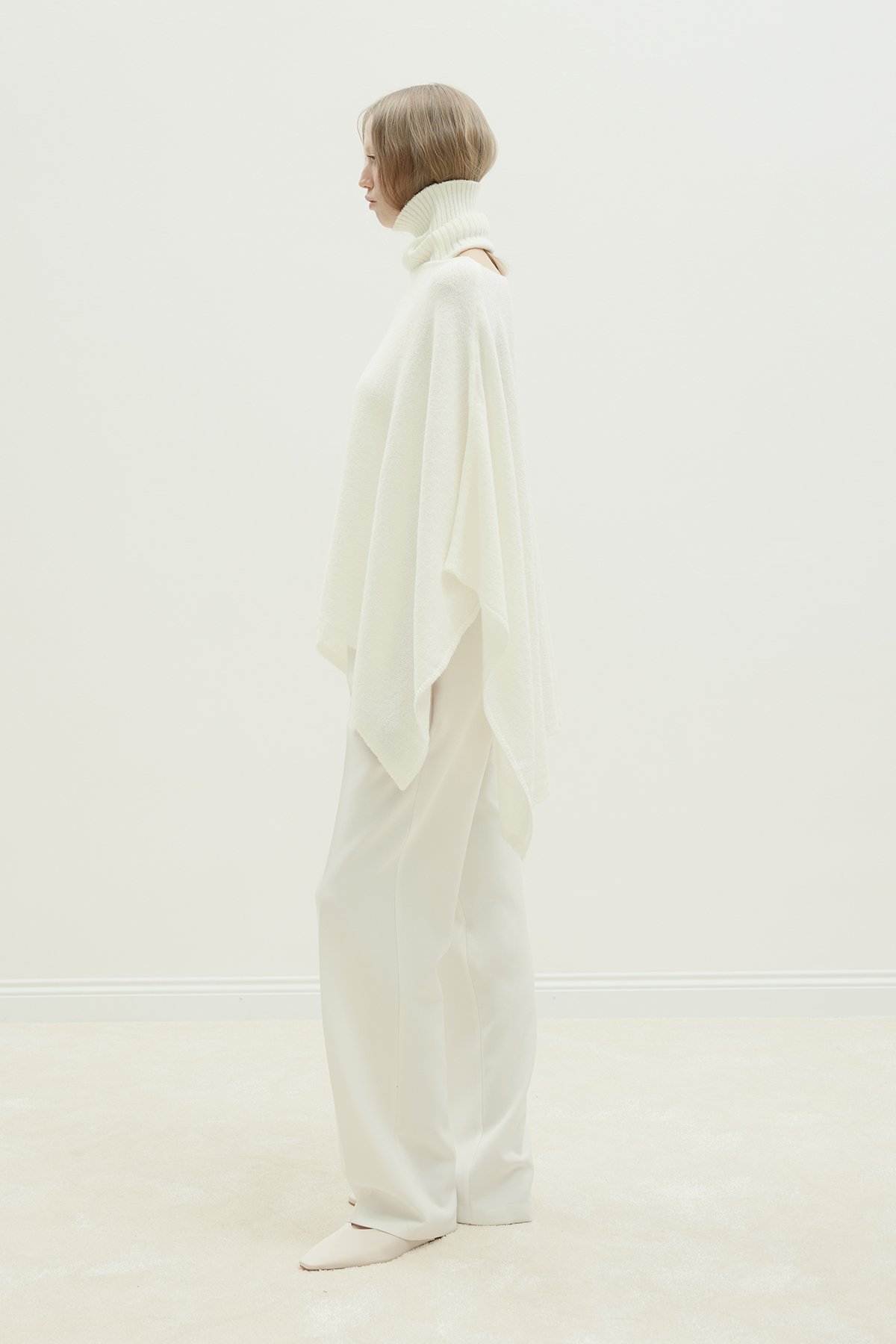 Ecru Oversize Knit Cape | Suud Collection
