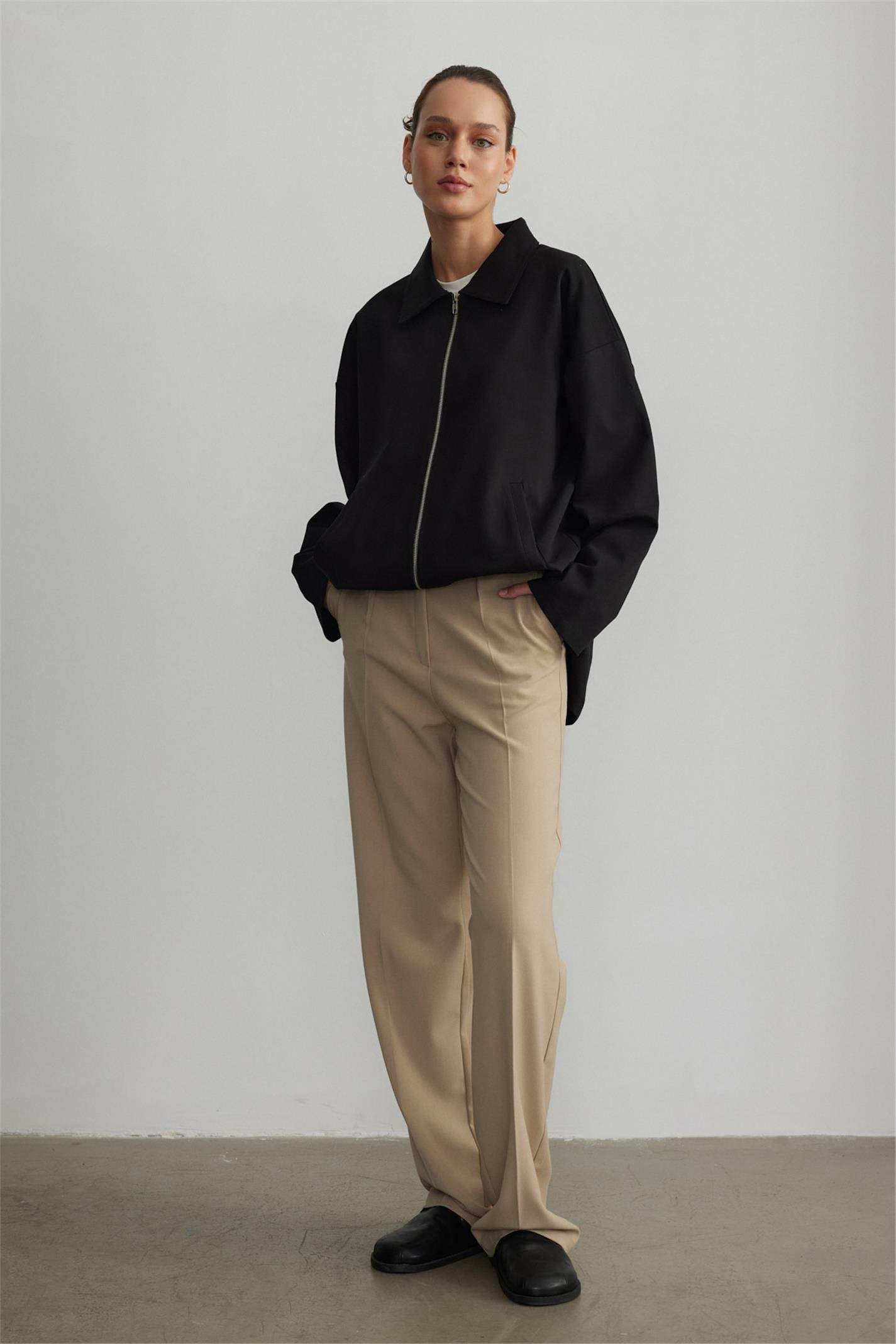 Siyah Fermuarlı Basic Ceket | Suud Collection