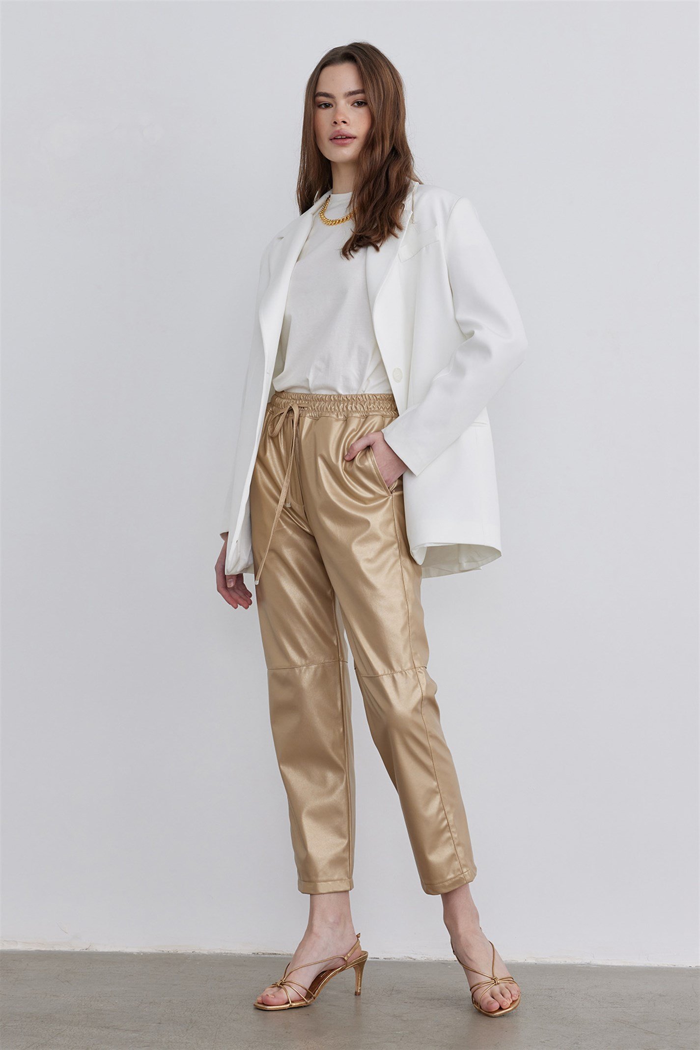 Gold Beli Lastikli Deri Pantolon | Suud Collection