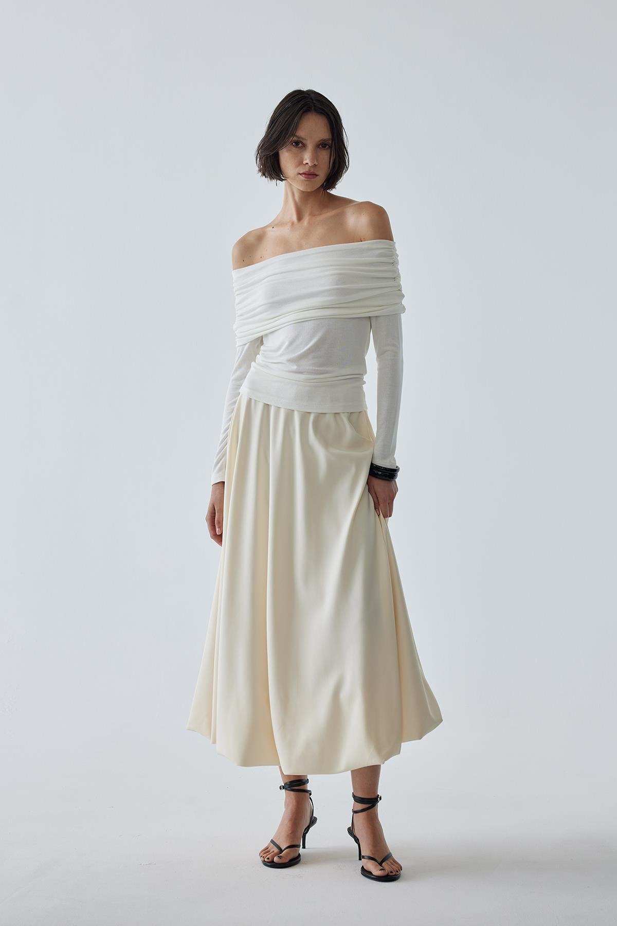 Cream Satin Balloon Skirt | Suud Collection