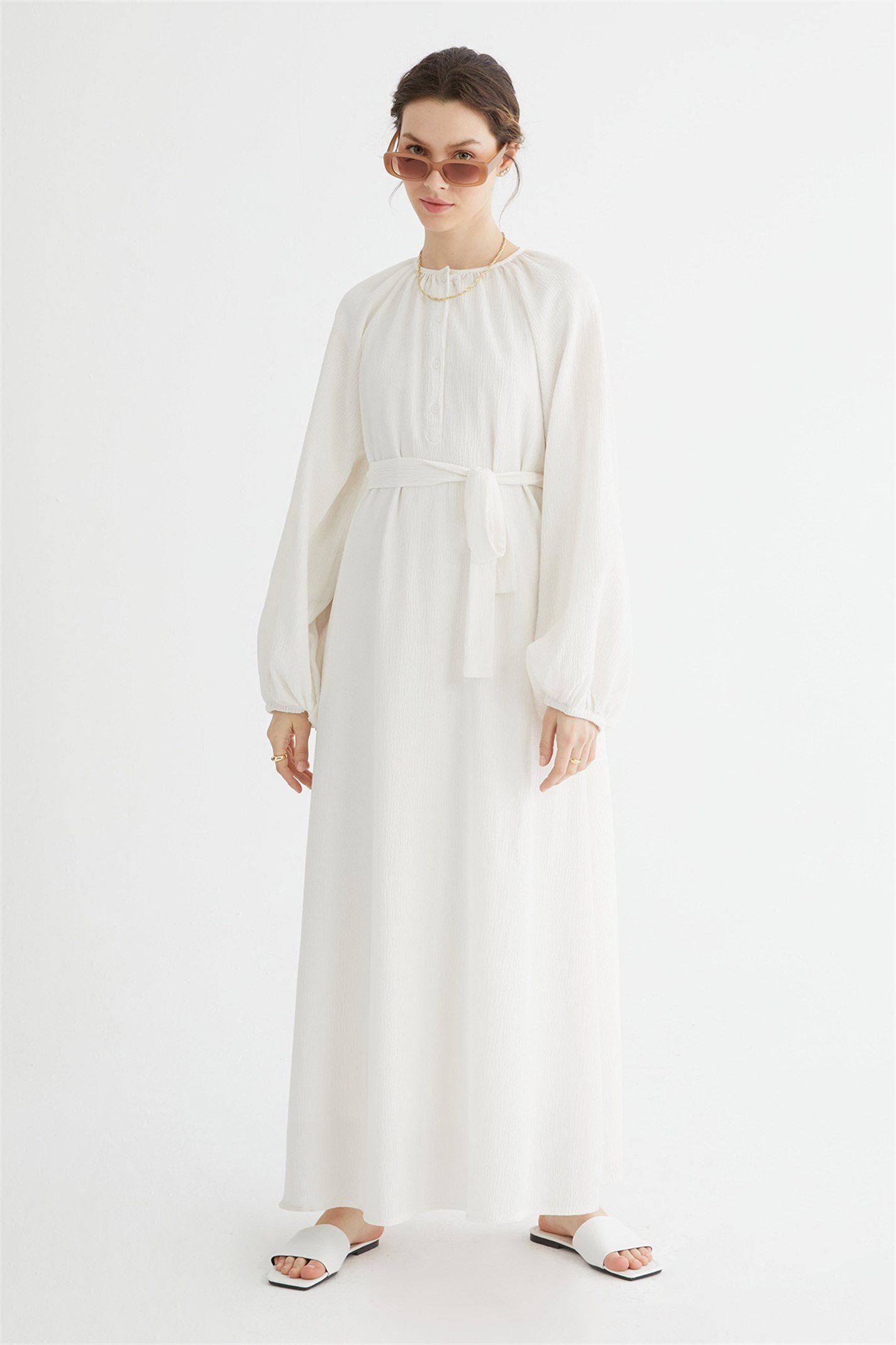 Beyaz Patlı Kemerli Elbise | Suud Collection
