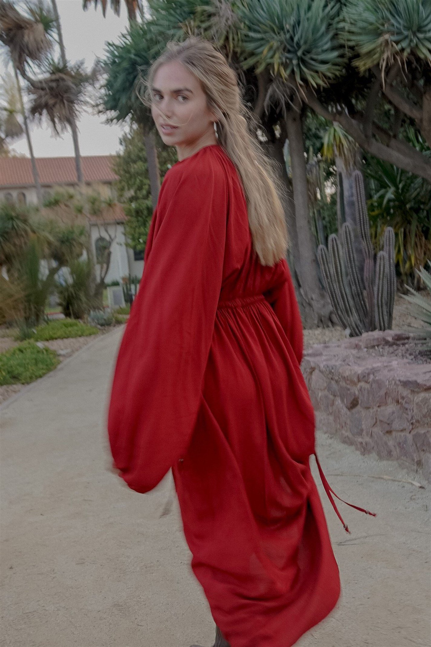 Kırmızı Sara Büzgülü Elbise | Suud Collection