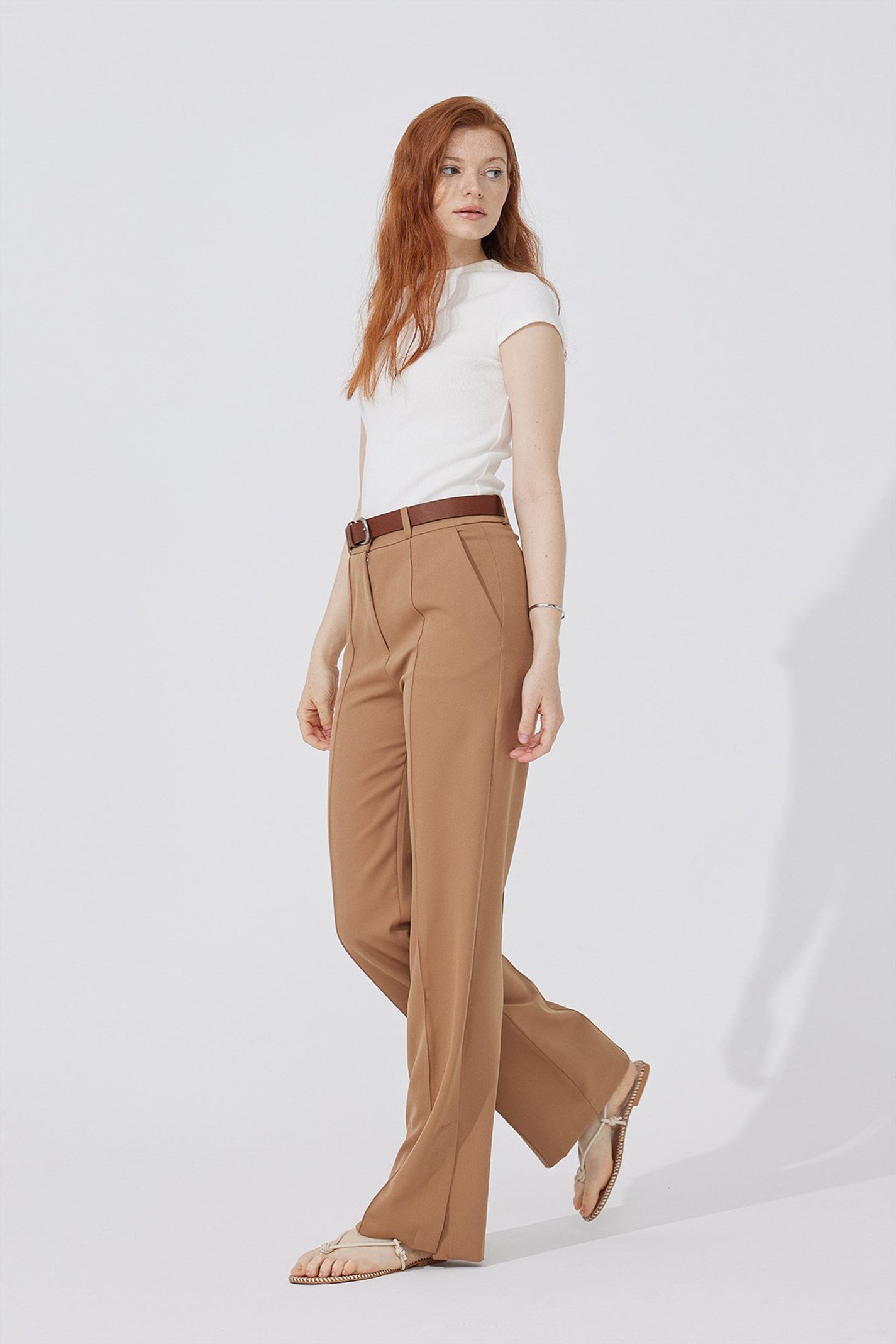Kahverengi Yırtmaç Detaylı Pantolon | Suud Collection
