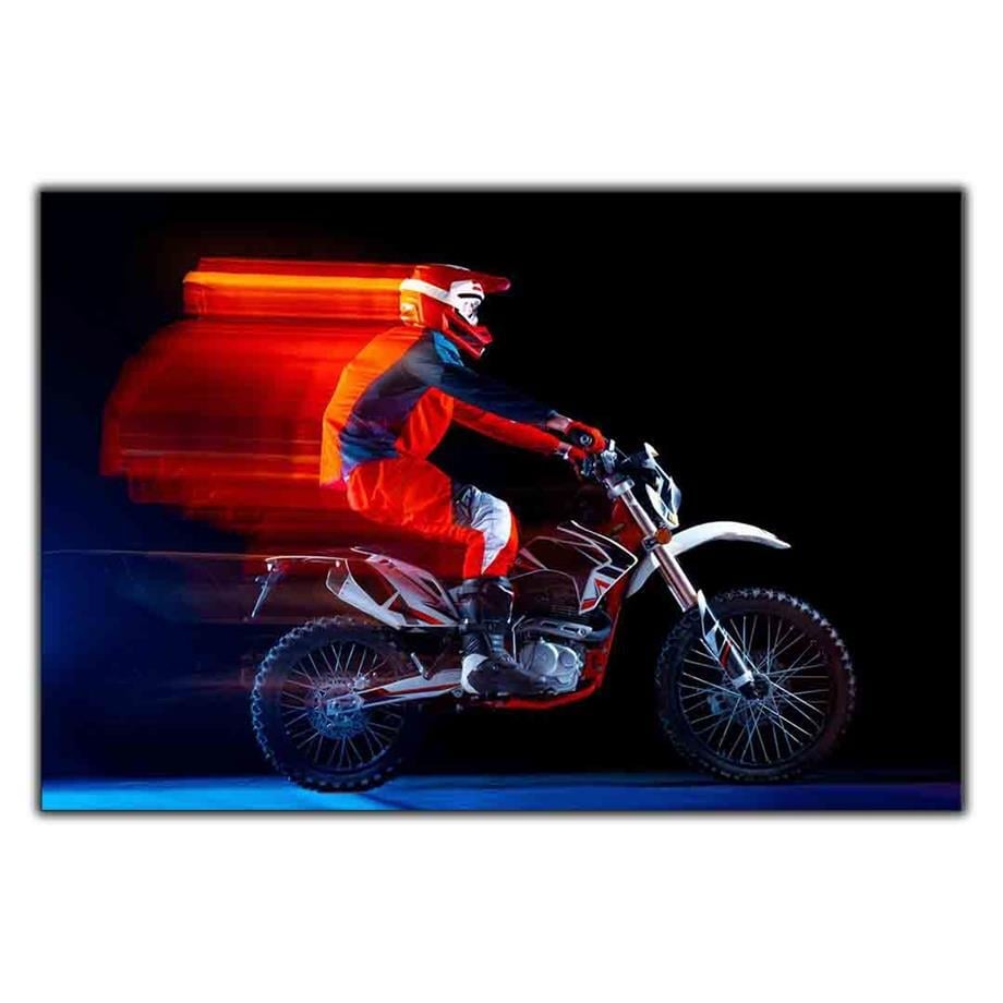 FLASH MOTORCU KANVAS TABLO ürününe, KANVAS TABLOLAR kategorisinden hemen satın alabilirsiniz.