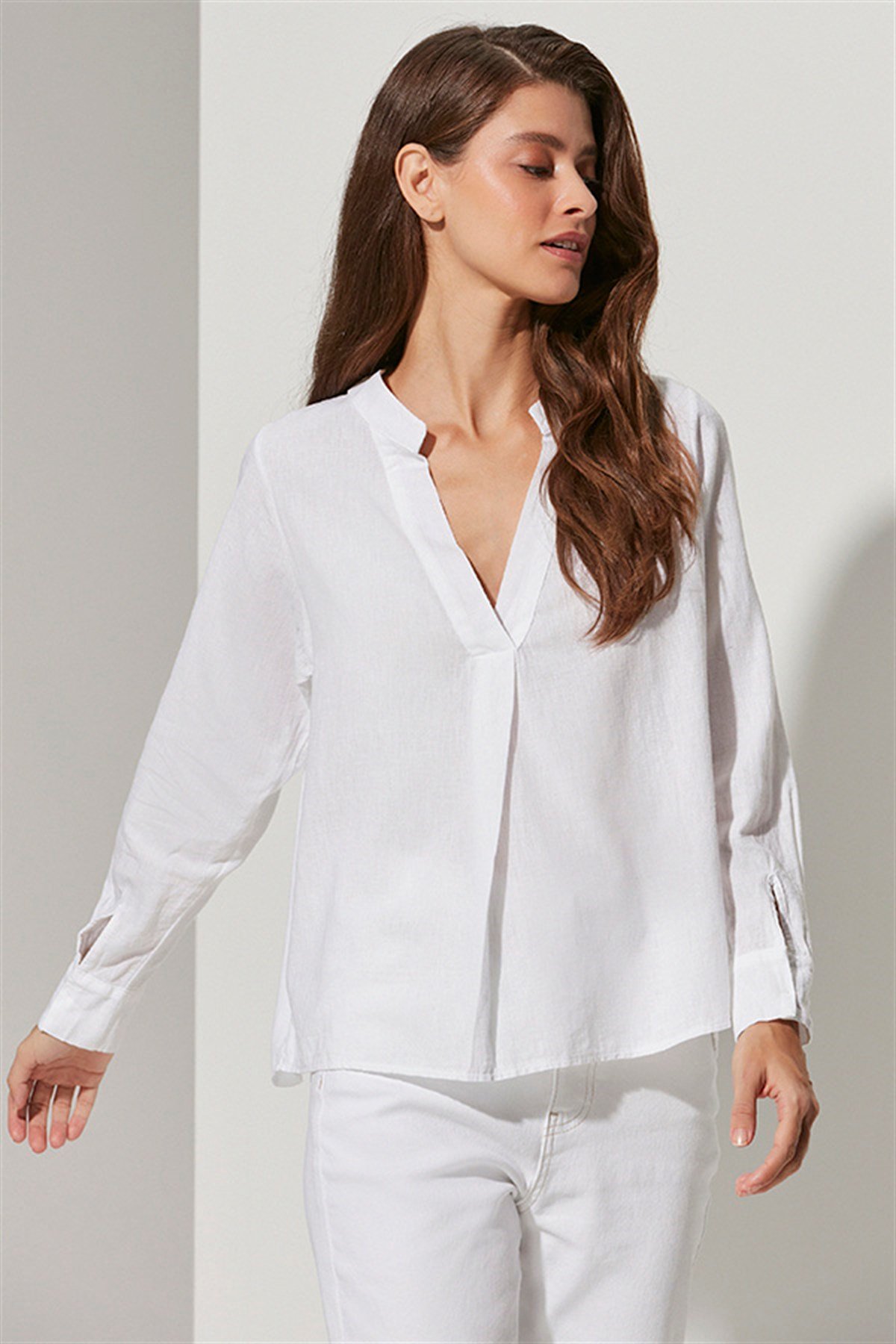 White by Nature - Plikaşe Beyaz Kadın Bluz