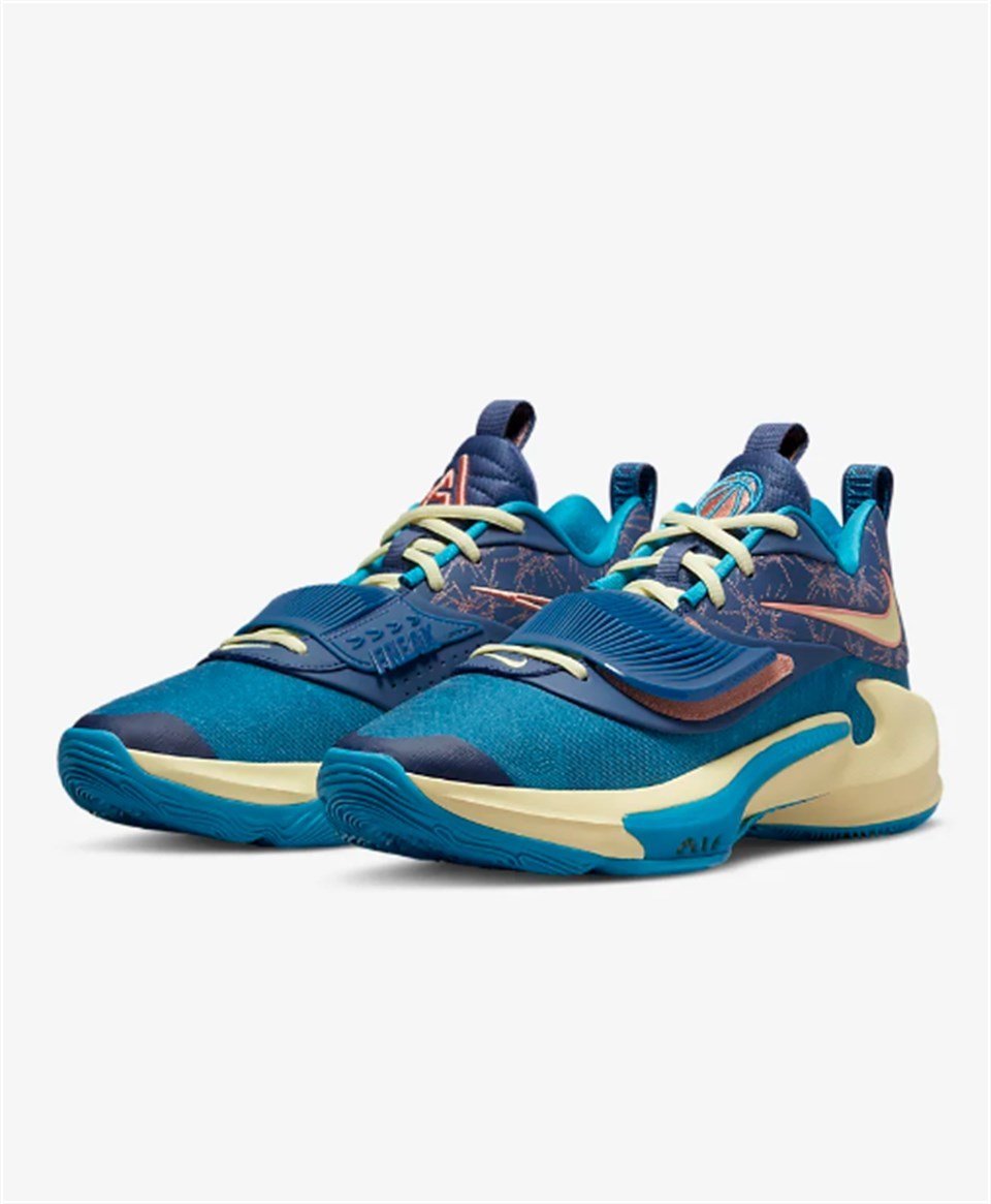 Zoom Freak 3 NRG ''Valentines Day''' sneakerstr.com