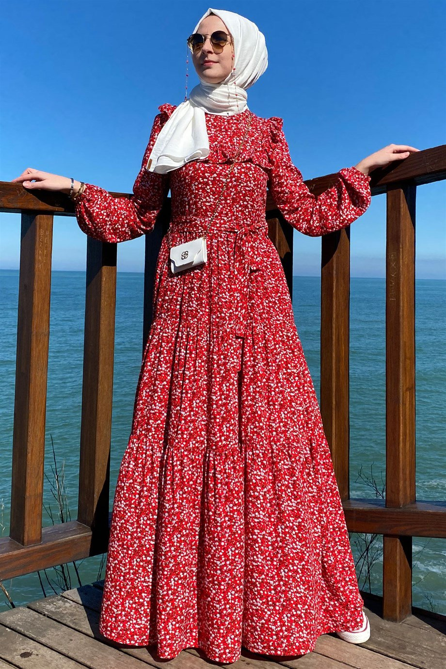 Berna Çiçekli Elbise Kırmızı - Rabia Şamlı | Tesettür Giyim, Elbise ve  Kadın Giyim Modası