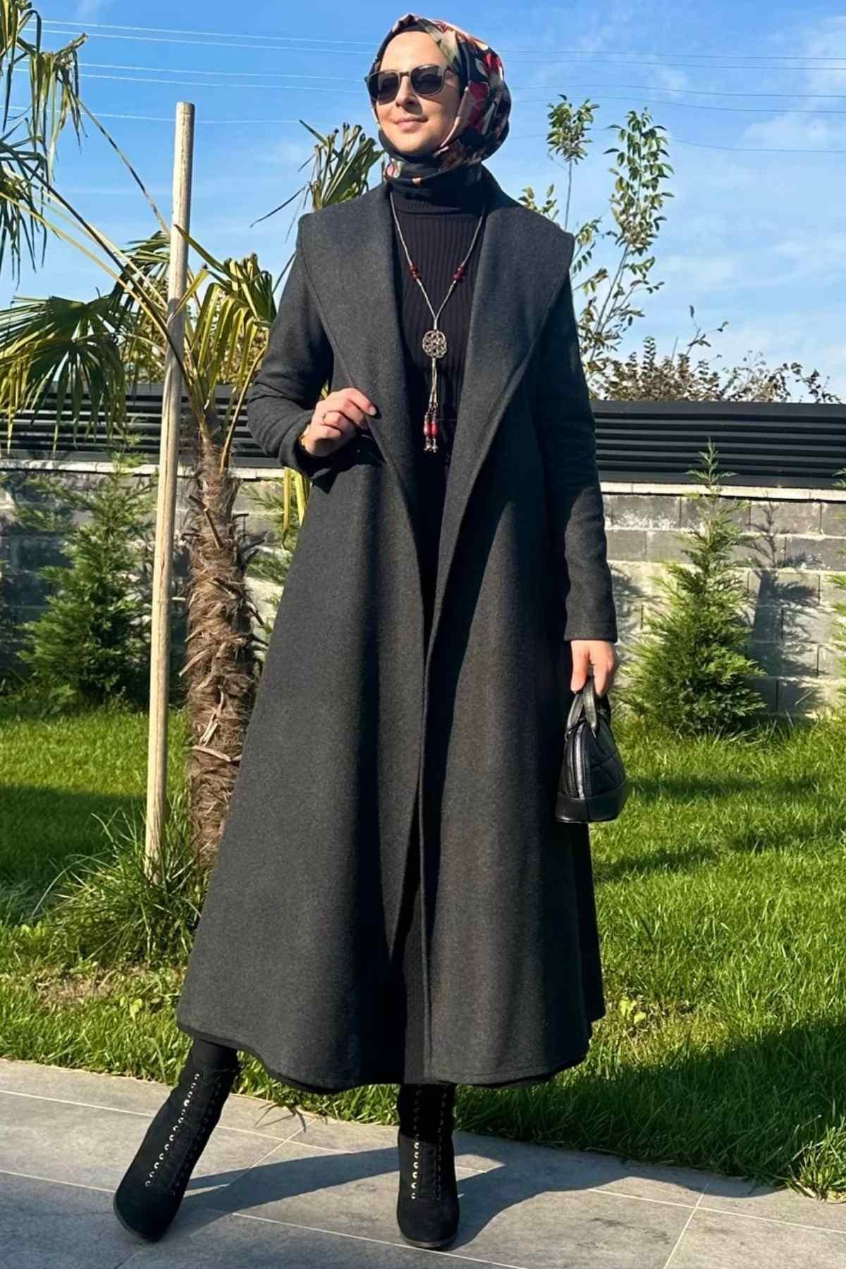 Selin Antrasit Kaşe Kaban - Rabia Şamlı | Tesettür Giyim, Elbise ve Kadın  Giyim Modası