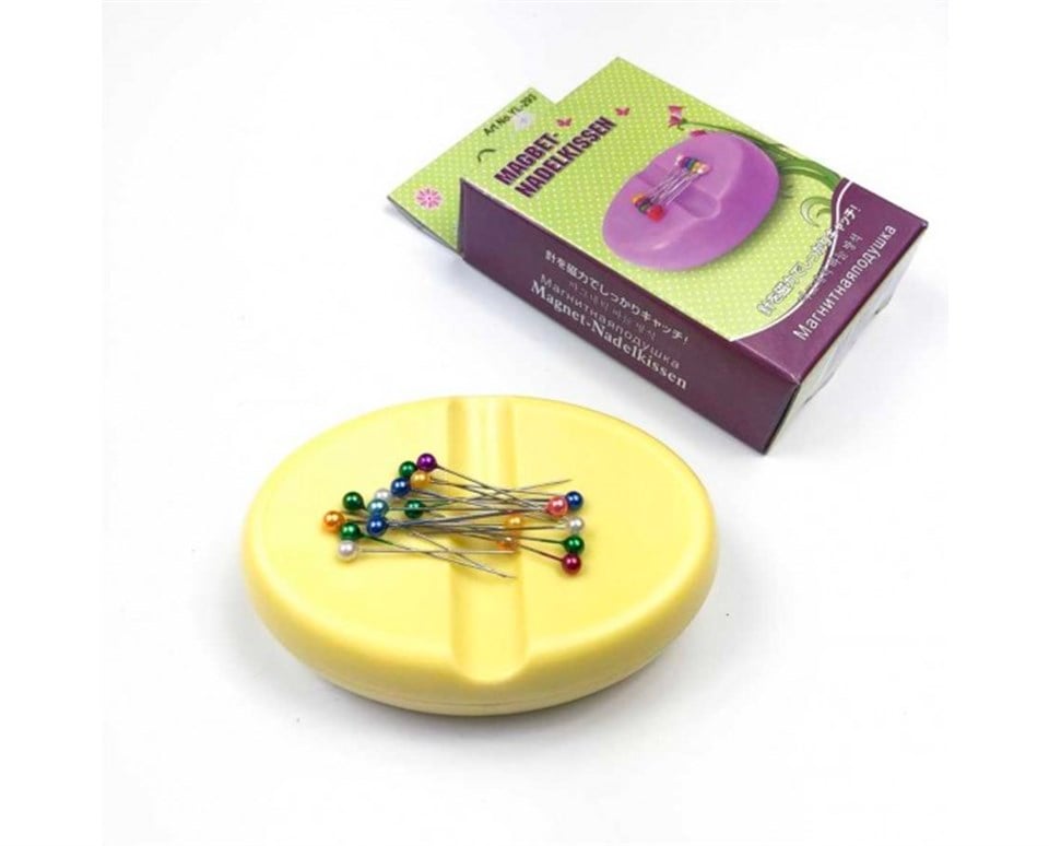 Grabbit Magnetic Pin Cushion - Raspberry