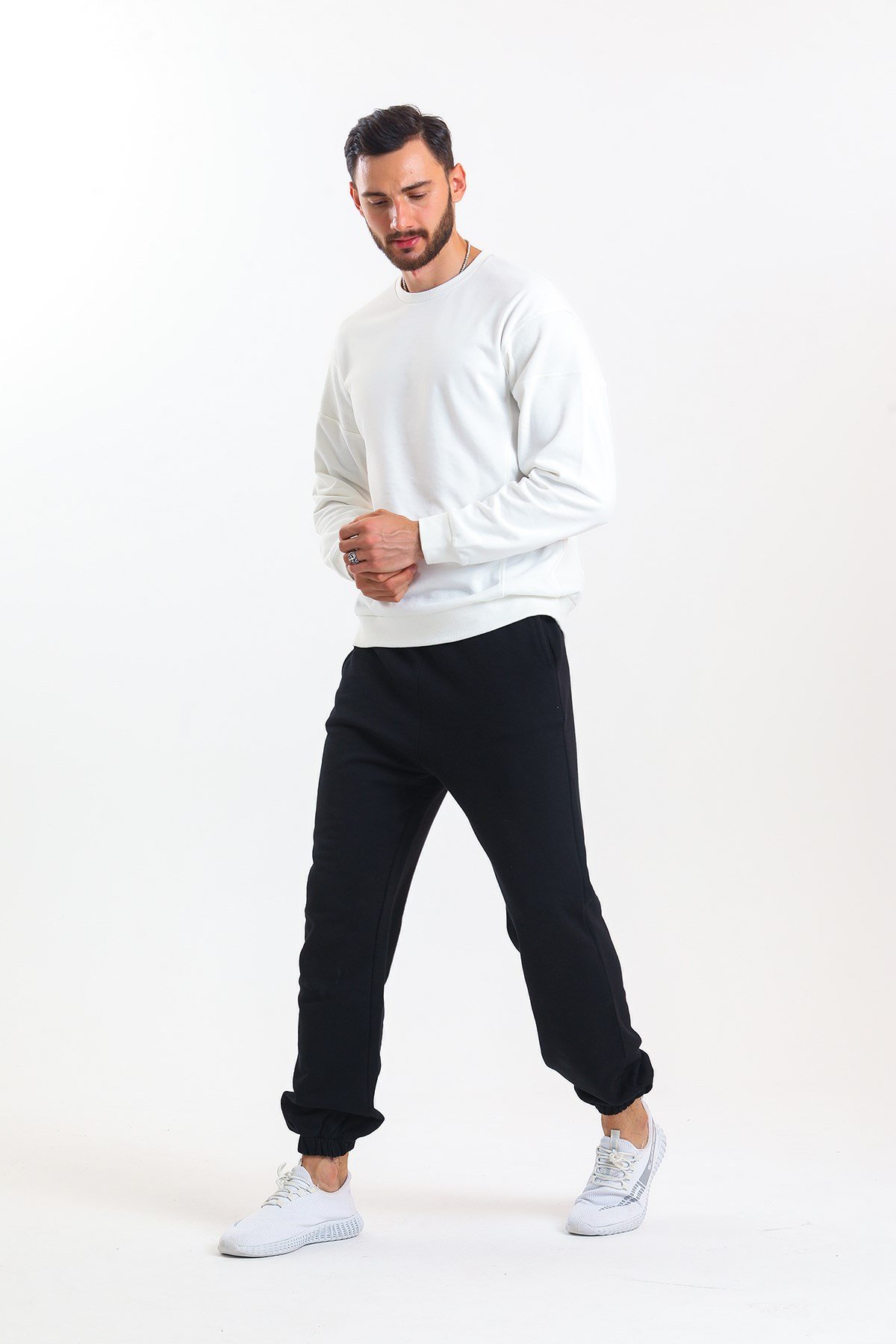 Ekru Parçalı Kaşkorse Detaylı Bisiklet Yaka Sweatshirt