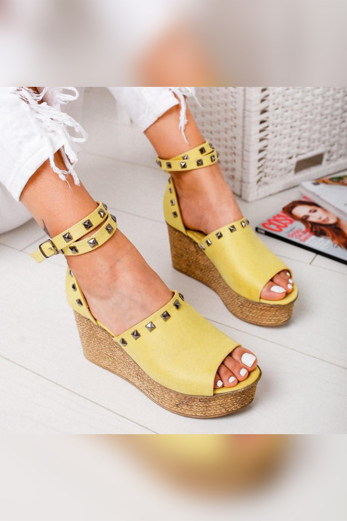 Phoebe Limon Süet Zımbalı Dolgu Topuklu Ayakkabı