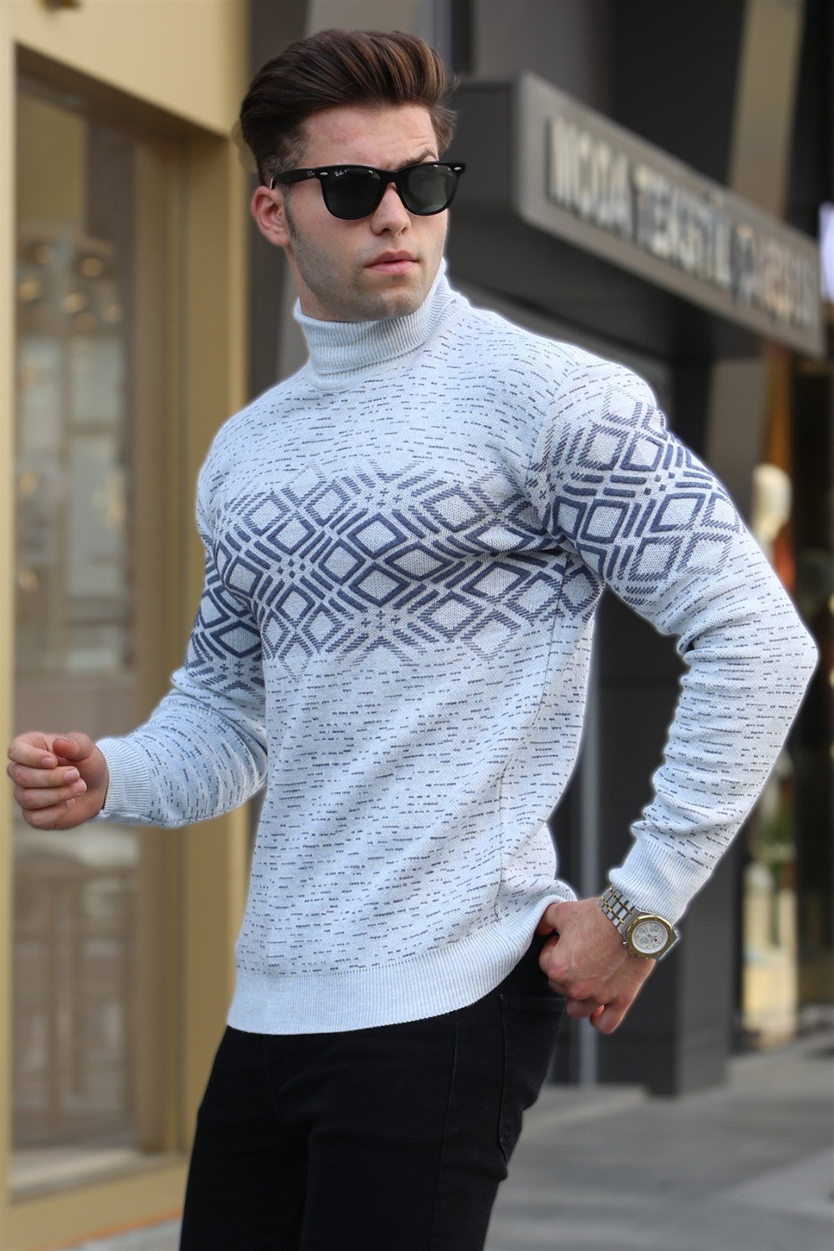 White Turtleneck Sweater -- Madmext