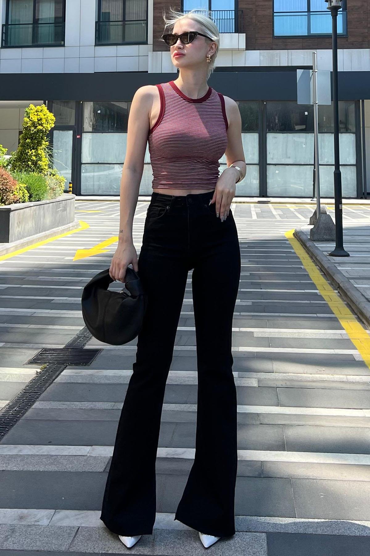 Women Black Bell Bottom Cut Jeans -- Mad Girls -- Madmext
