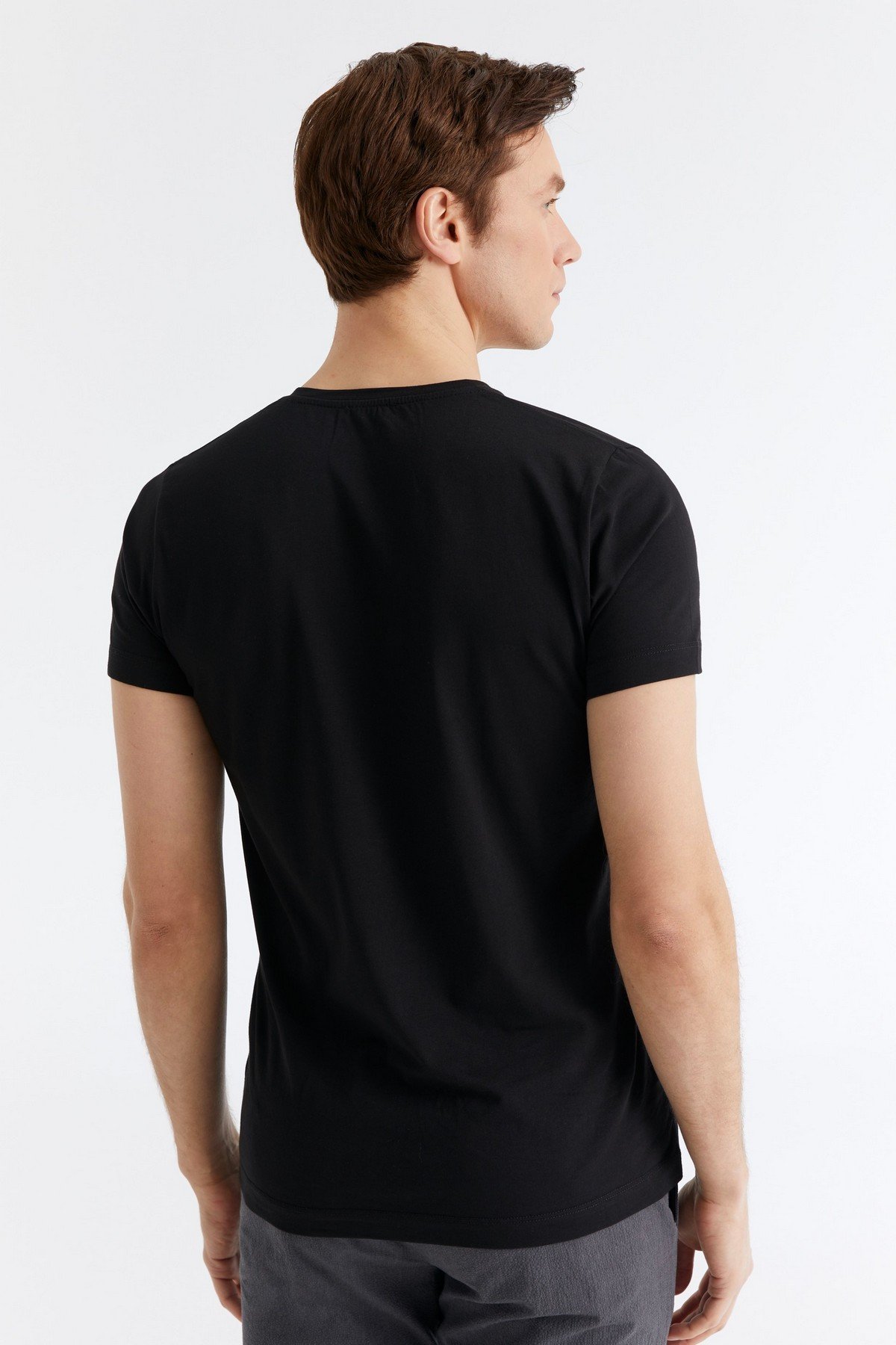 New Oxford Slim Fit Siyah V Yaka T-Shirt