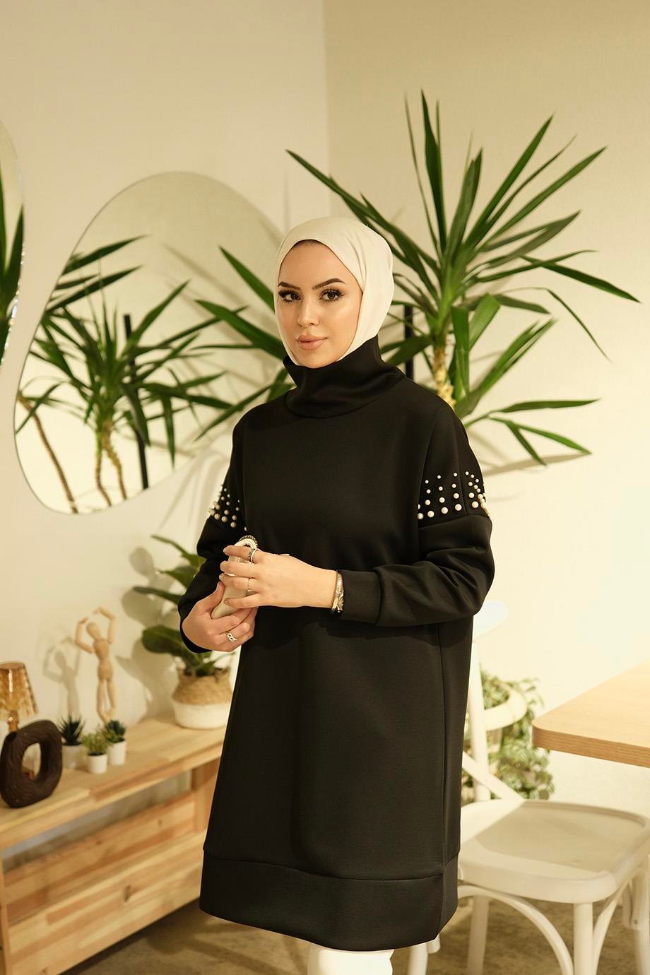 İncili Düşük Kol Siyah Scuba Balıkçı Yaka Sweat Pearl