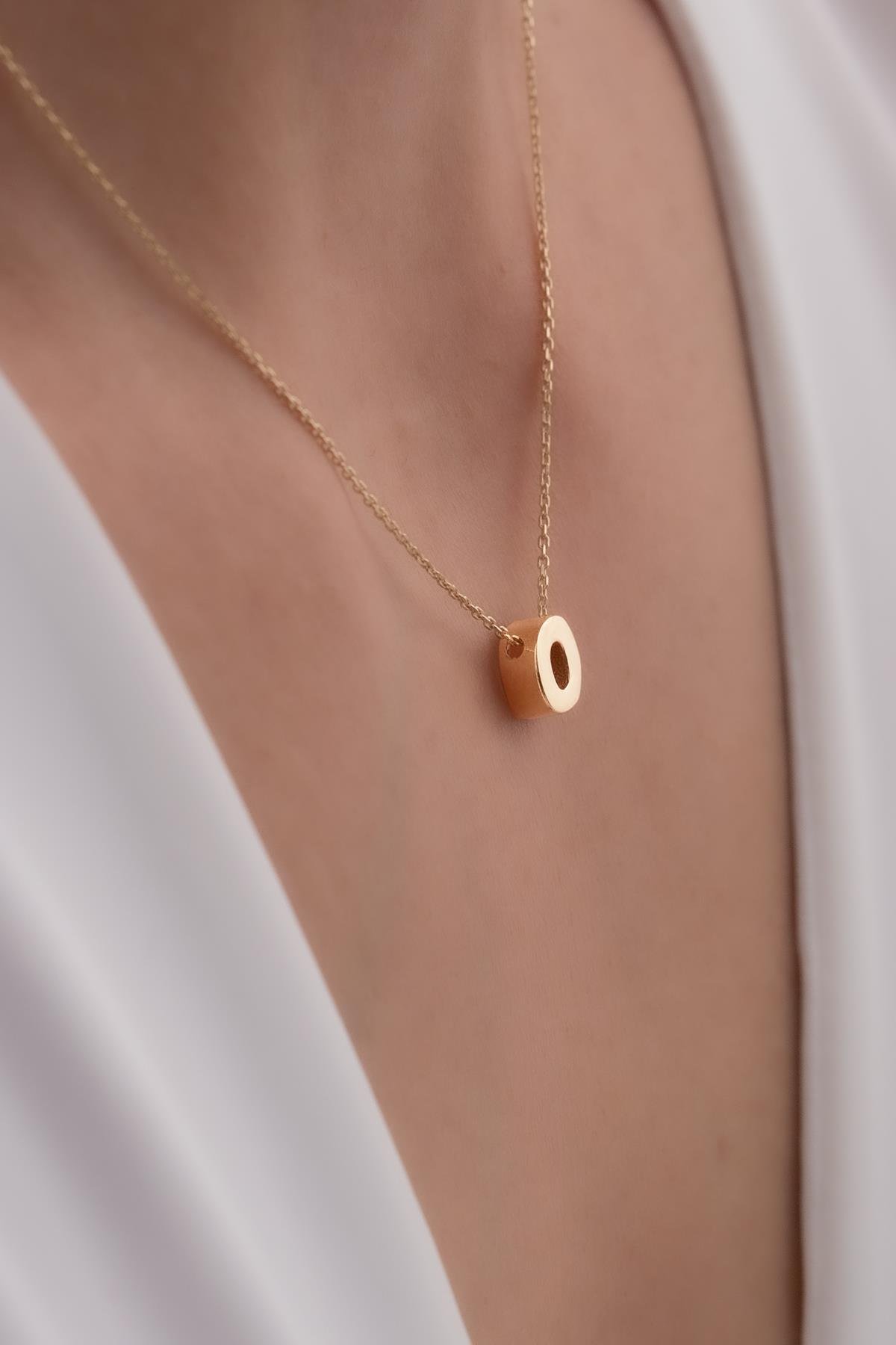 O necklace 2024