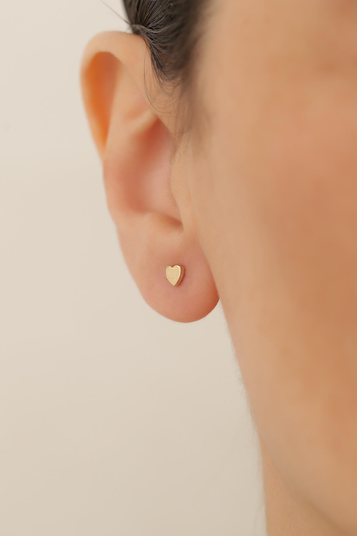 14K Solid Gold Stone Heart Helix Tragus