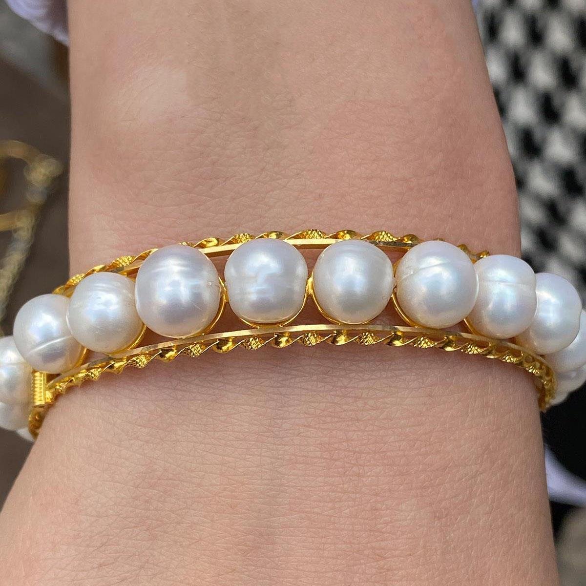 14K Solid Gold Pearl Bracelet
