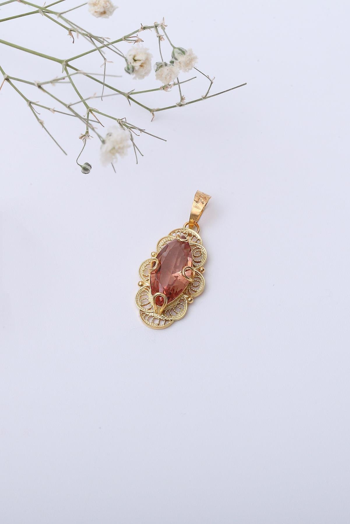 14K Solid Gold Zultanite Small Necklace with Shuttle Stone
