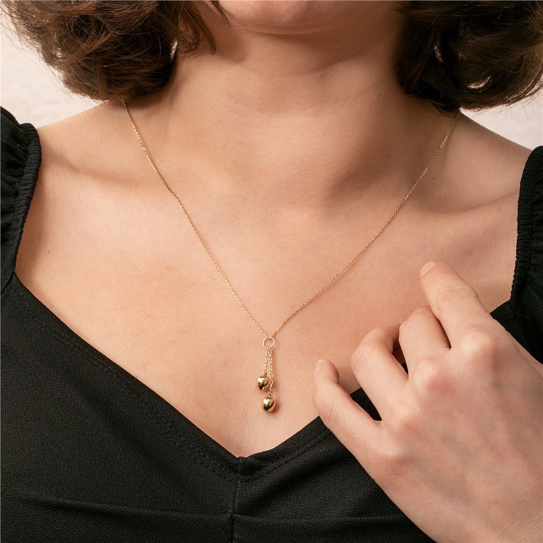 Double Drop Urn Necklace Goldstore