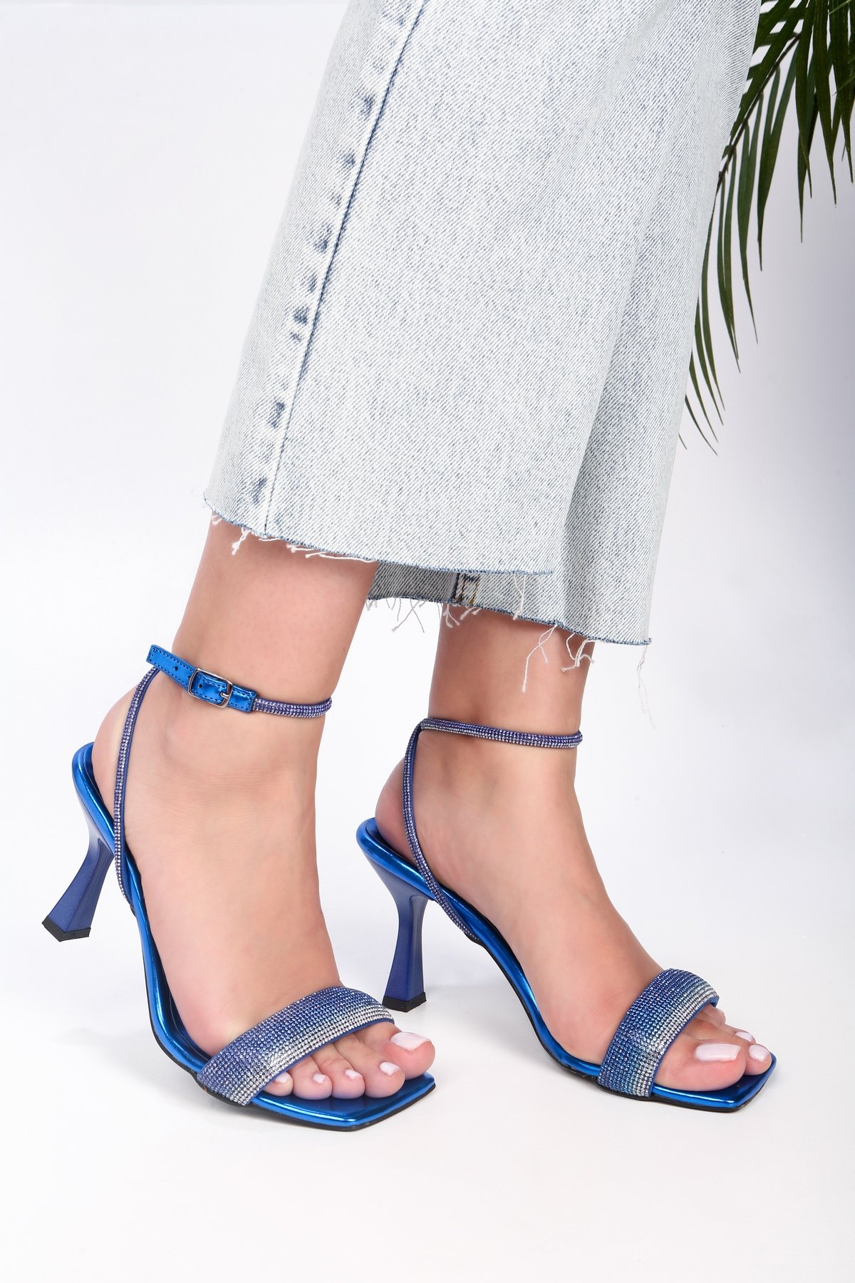 Kadın Bella Saks Mavi Metalik Tek Bant Topuklu Ayakkabı