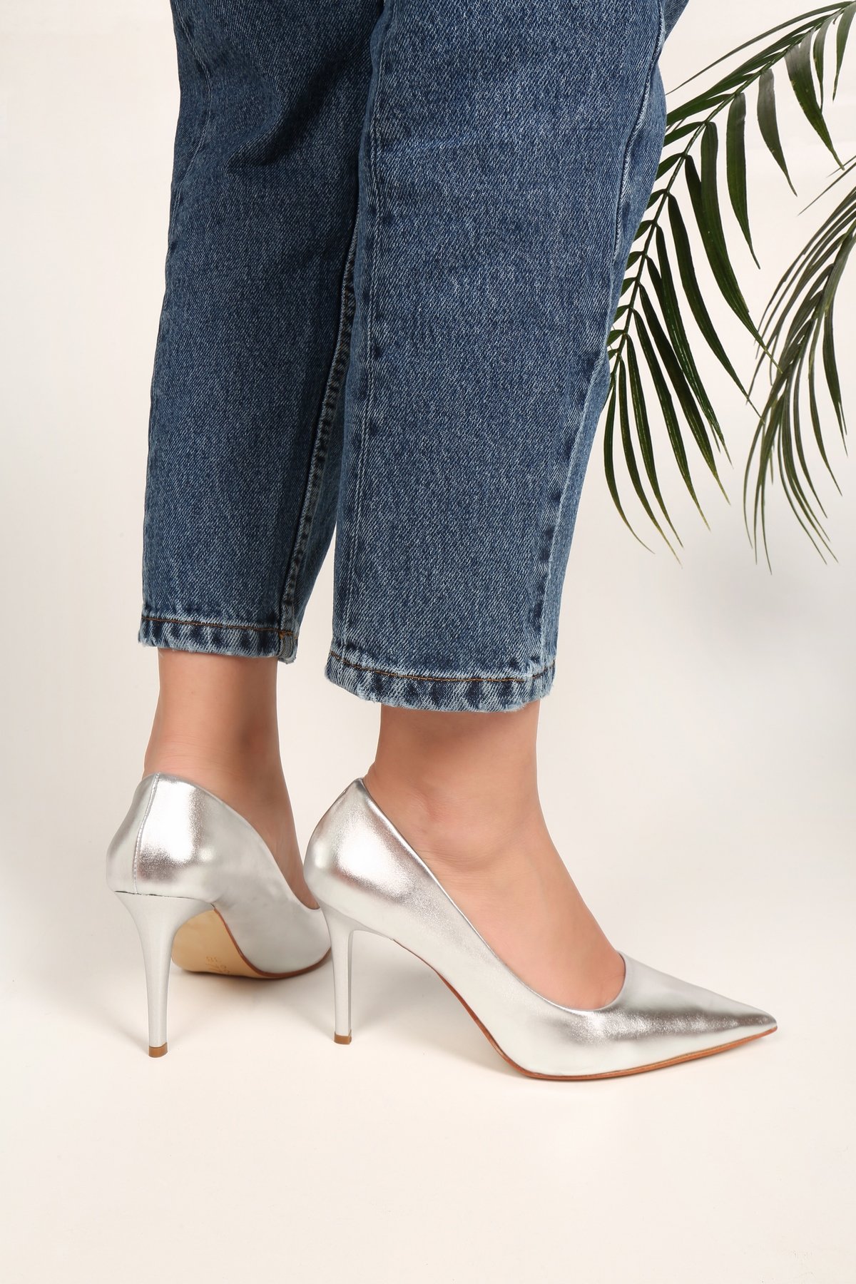 Kadın Lyvia Gümüş Metalik Topuklu Ayakkabı Stiletto