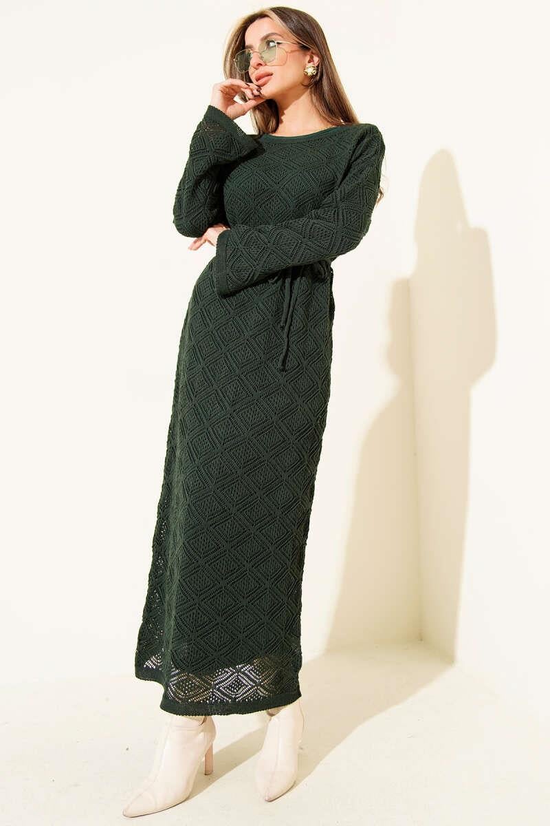 emerald green knit dress Square Openwork with Drawstring Belt Size medium measures 42.5 Custom Wedding Dress Design Size:14.5 US (37 EU) girl coats only Midi dress