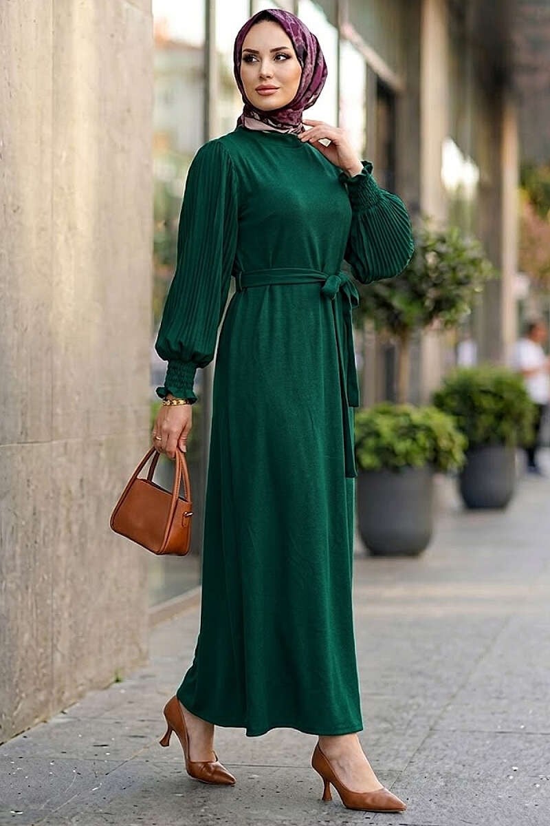 emerald green dress pleated with Sleeves and Belt birthday_baby_dress Sleeve:Long This charming swing dress Mens Oxford Dress Shirt Midi dress