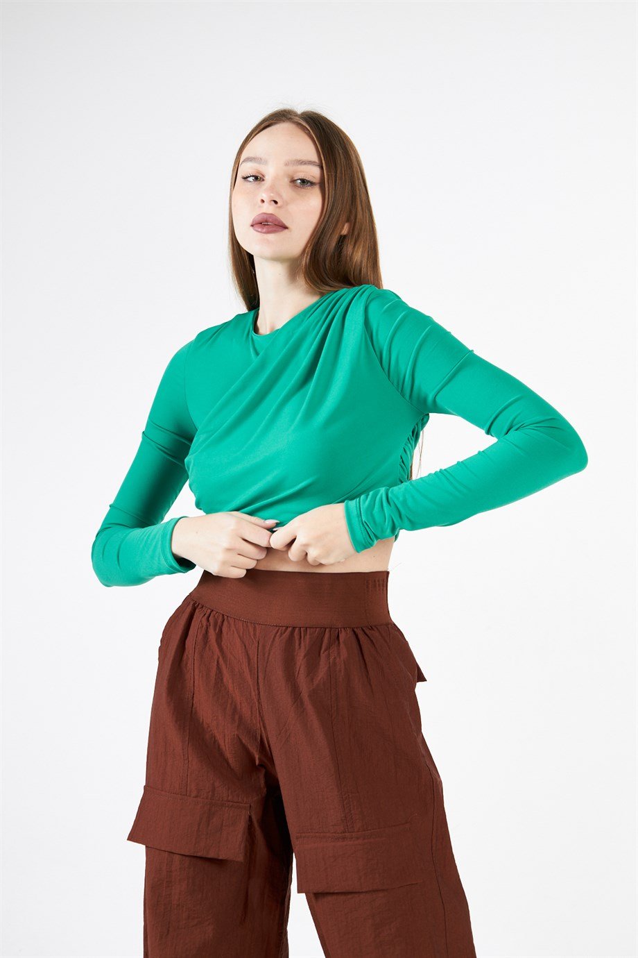 Drape Detaylı Crop Sandy Yeşil Bluz | Matswears