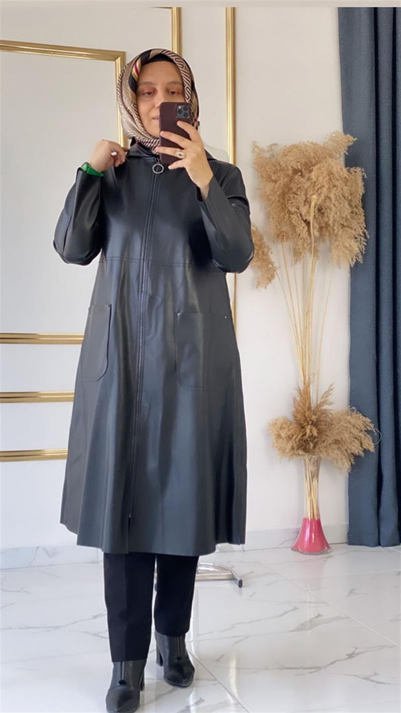 Armine Deri Giyçık Siyah Kap FRY
