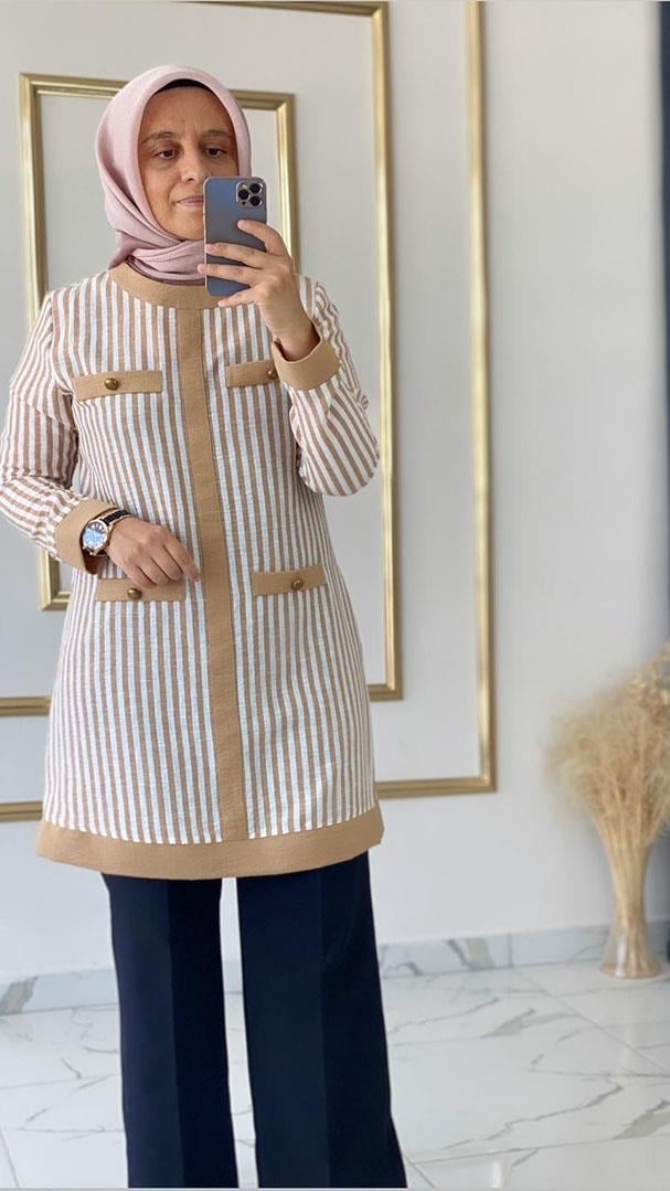 Boncuk Detaylı Çizgili Spor Camel Tunik