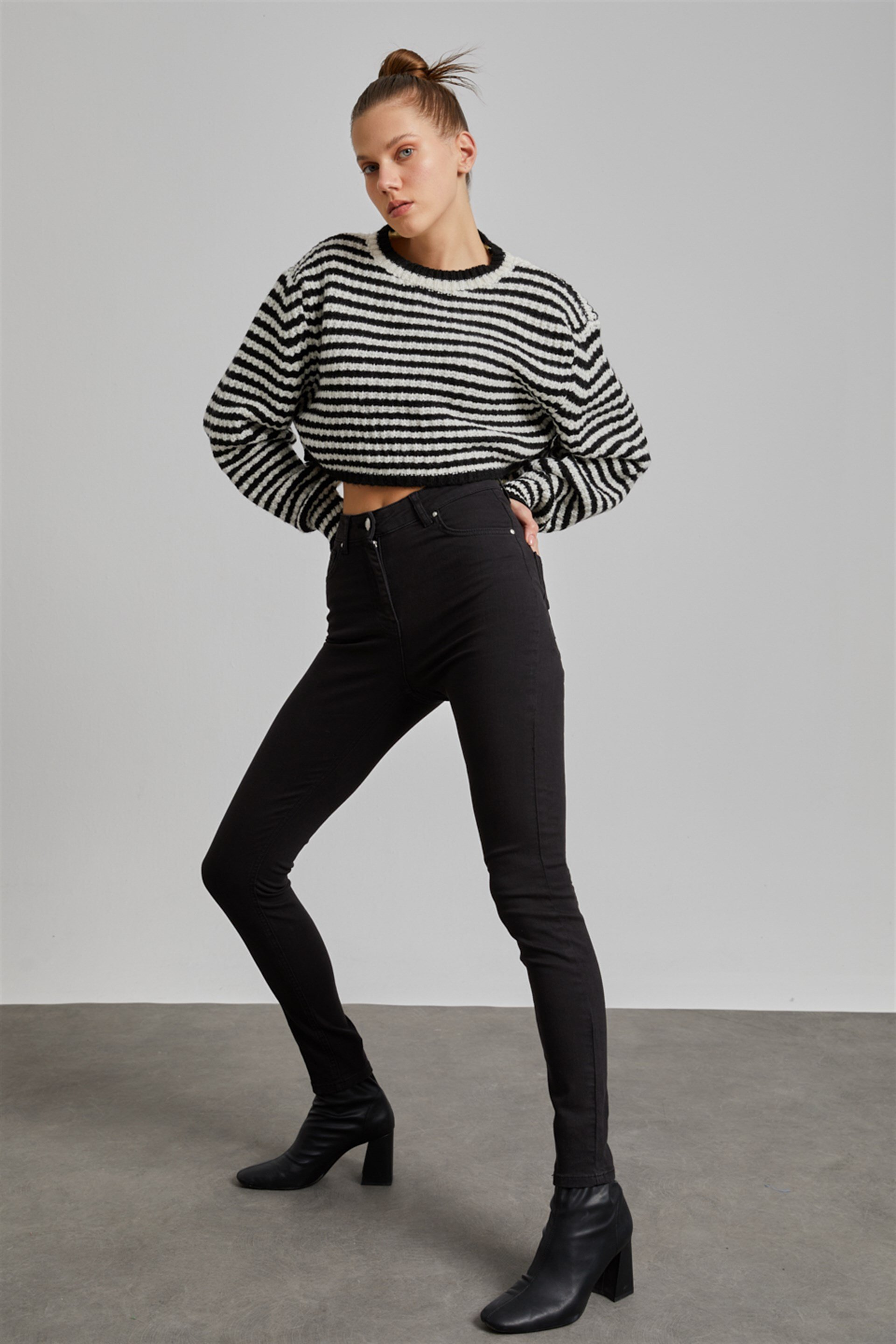 Kadın Yüksek Bel Siyah Skinny Jean