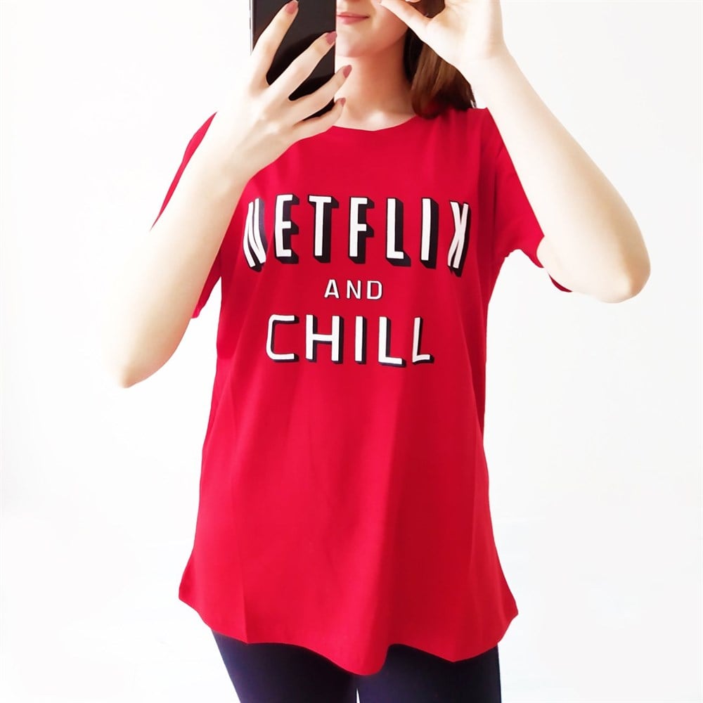Netflix And Chill Unisex T-shirt | Bukashops.com