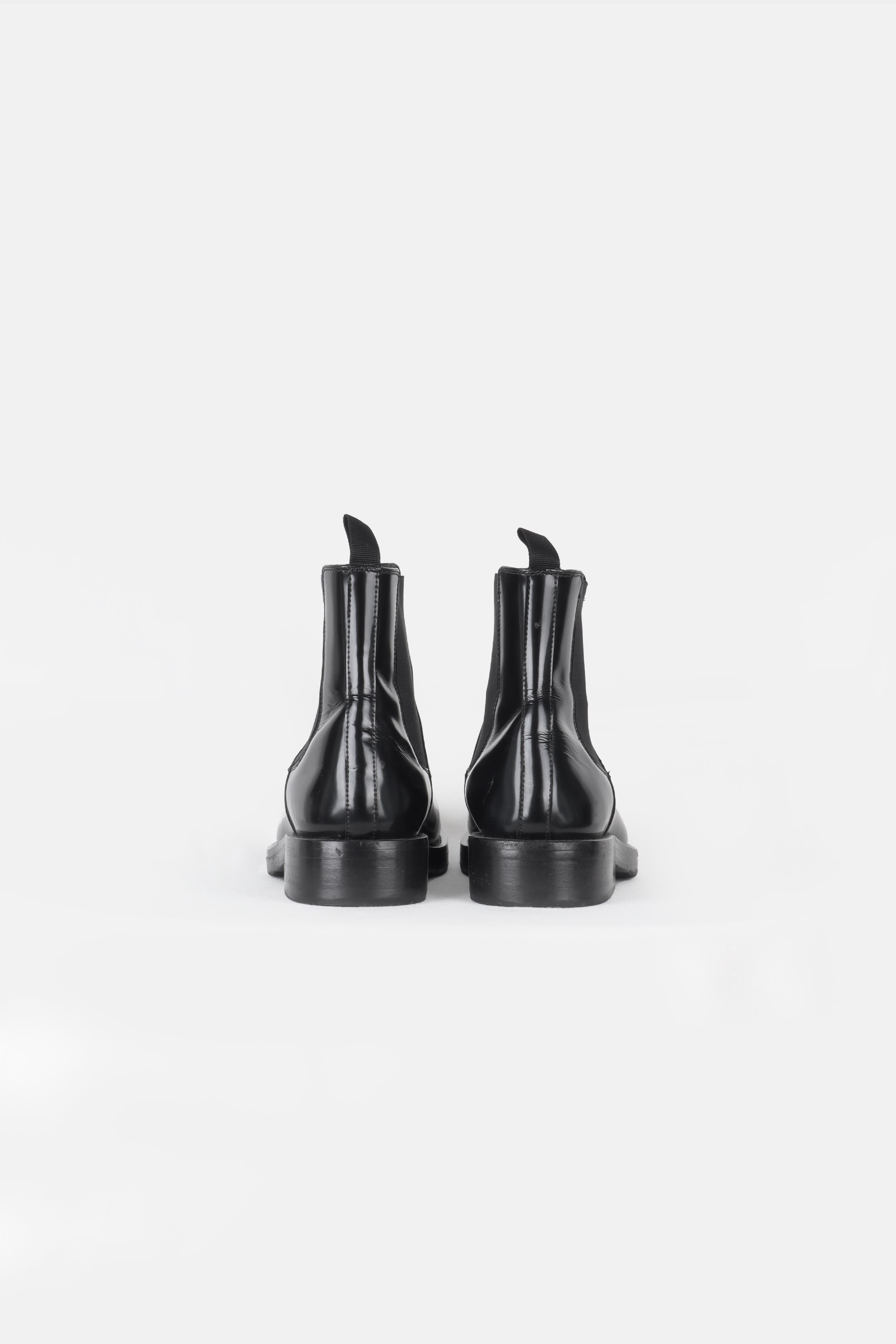 Balenciaga bot online