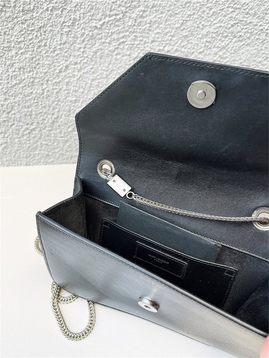 Sac betty 2025 yves saint laurent