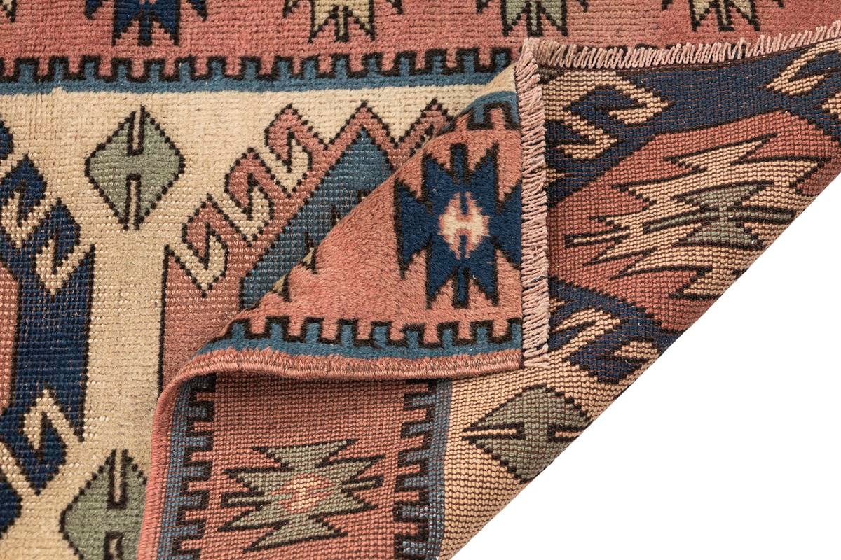 Vintage Handmade Kilim Rugs - Turkey Kilim - It is 100% wool. Artistic and  historical rugs. Old